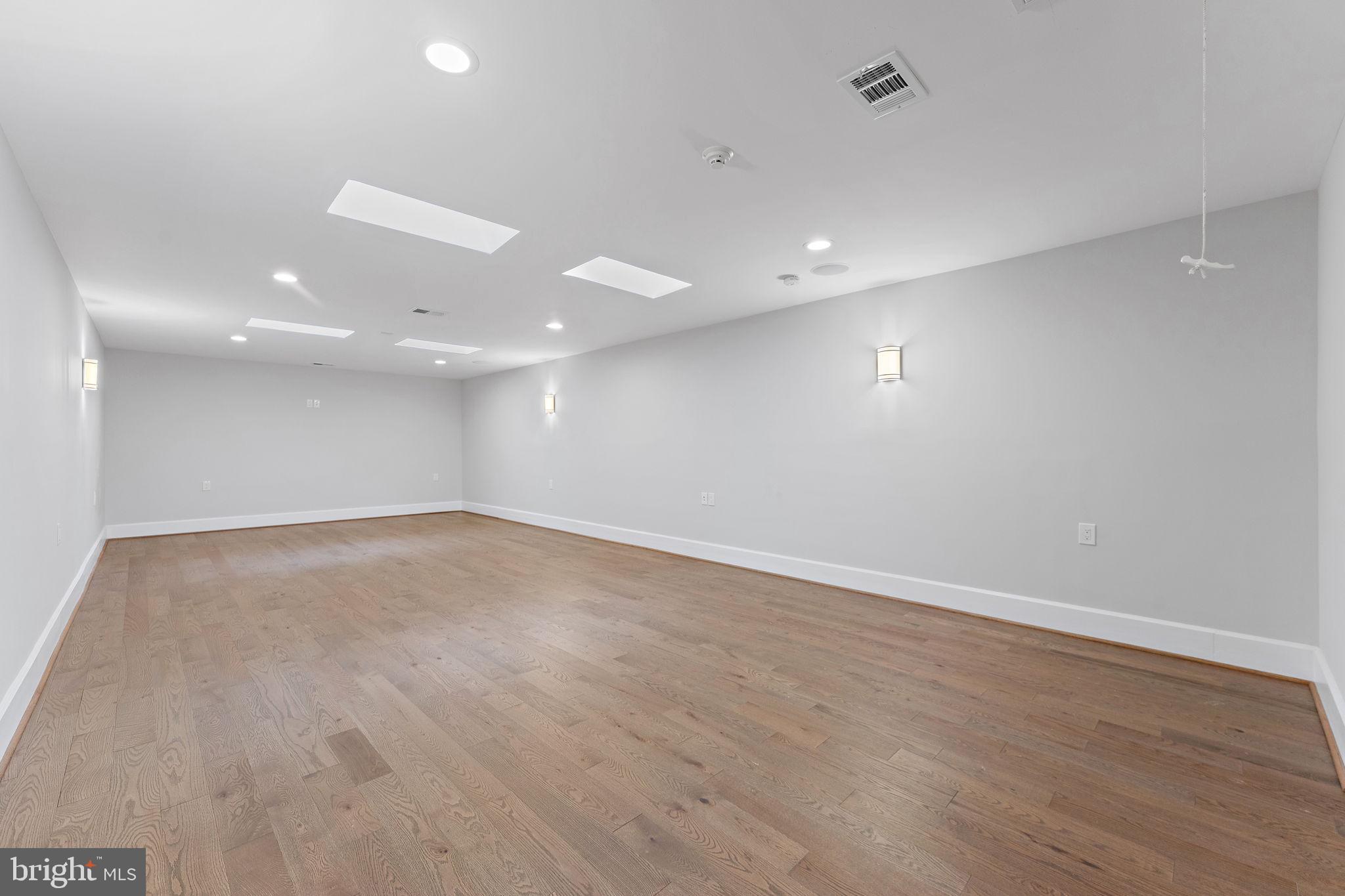 HILL VIEW ESTATES - Residential