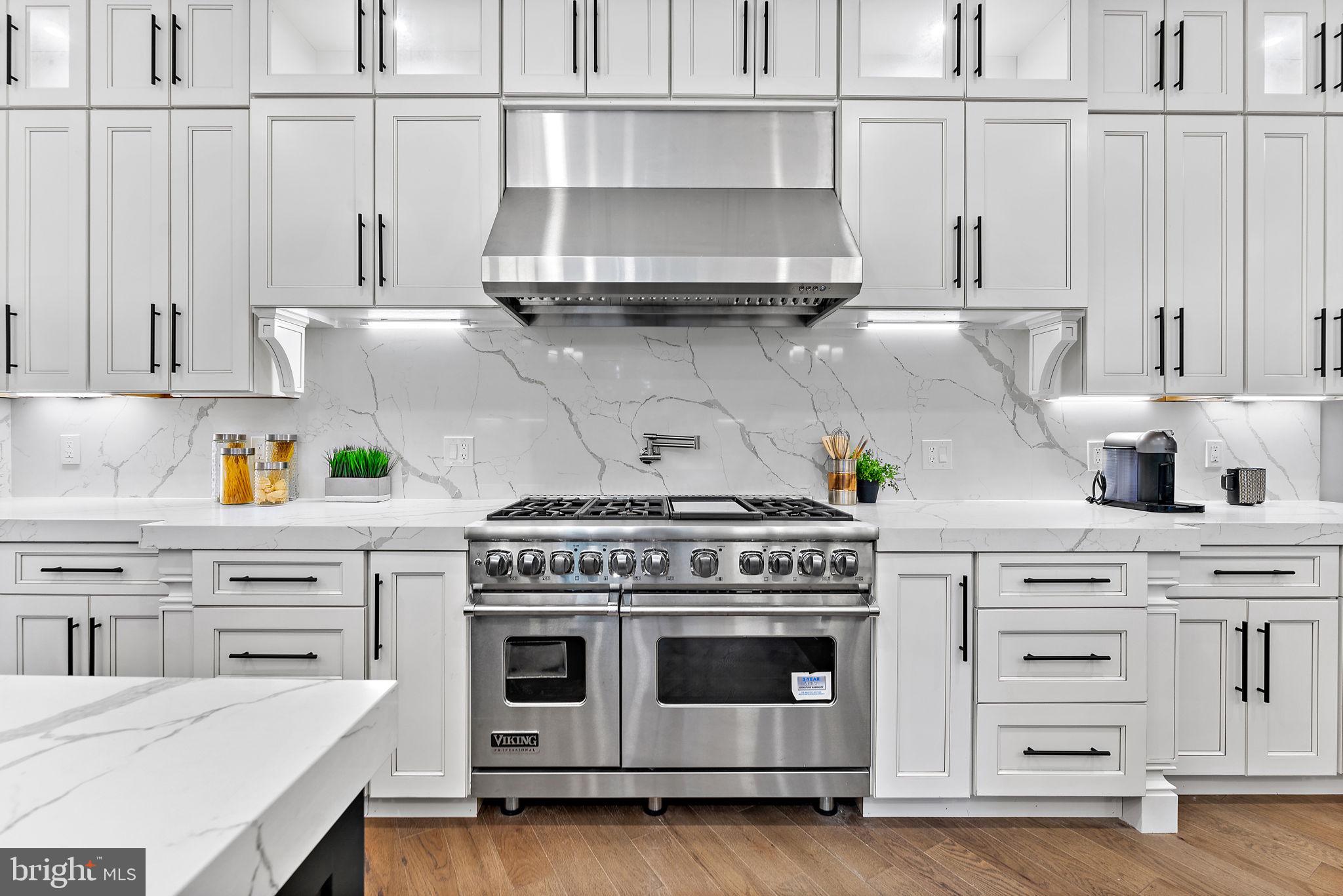 HILL VIEW ESTATES - Residential