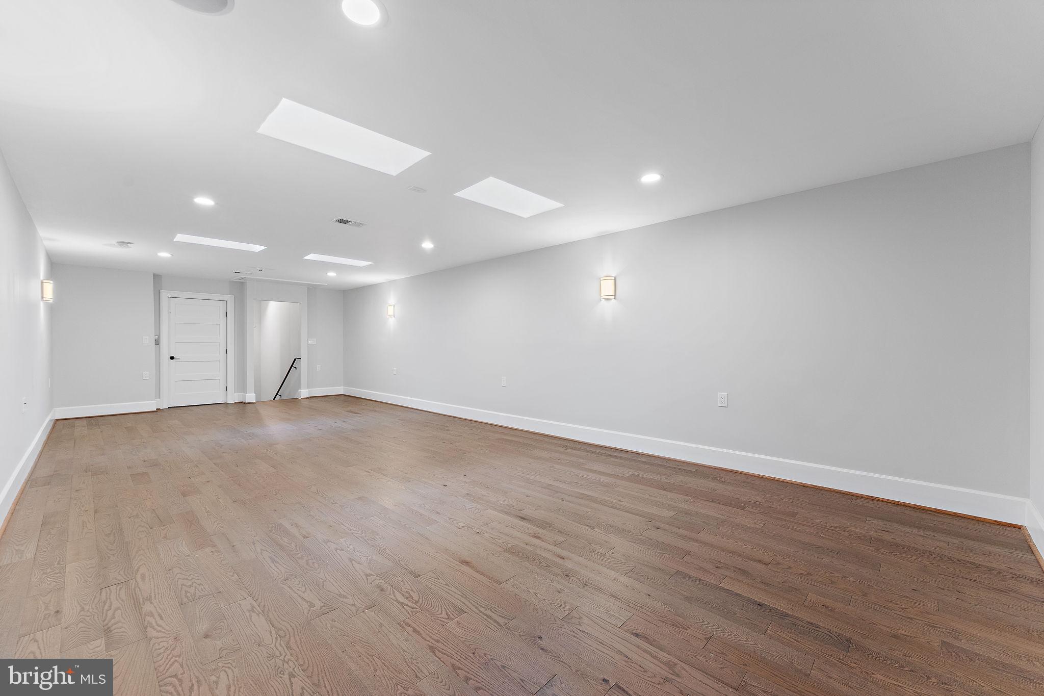 HILL VIEW ESTATES - Residential