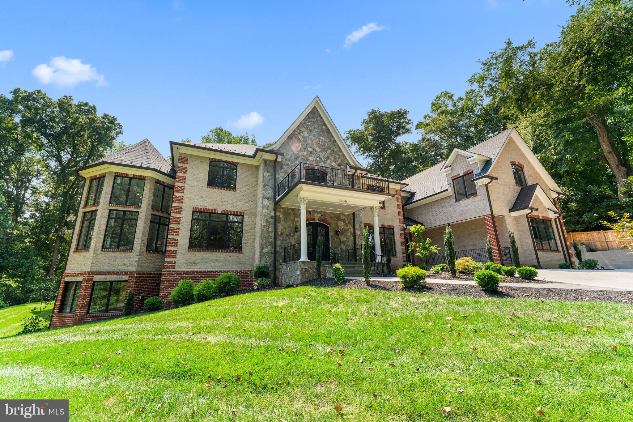 HILL VIEW ESTATES - Residential