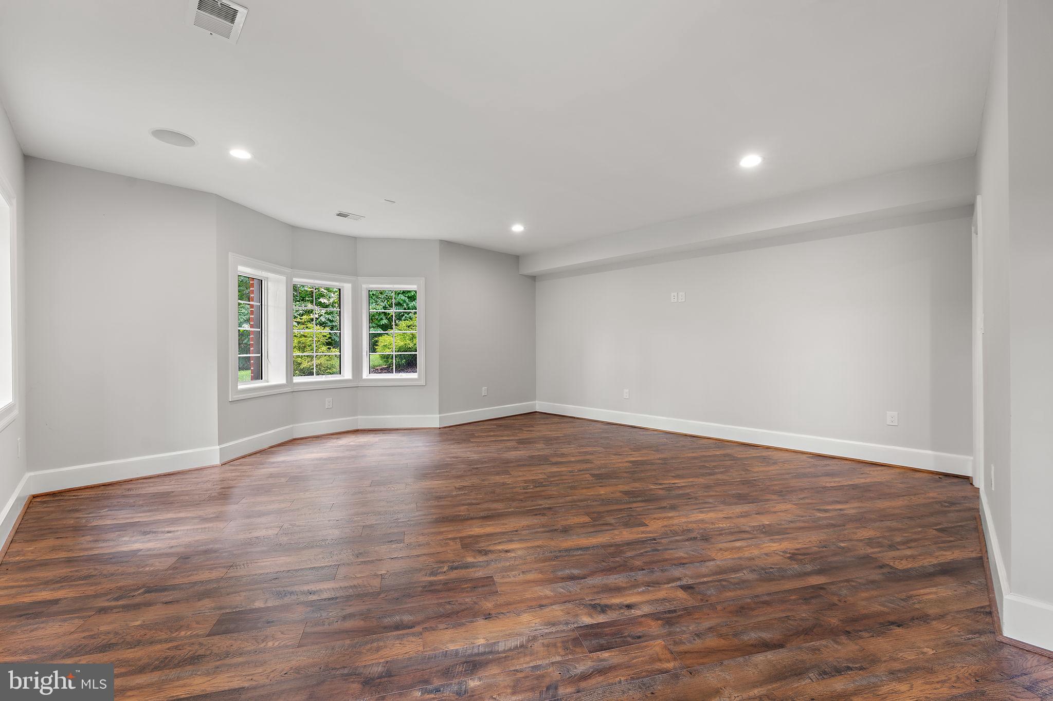 HILL VIEW ESTATES - Residential