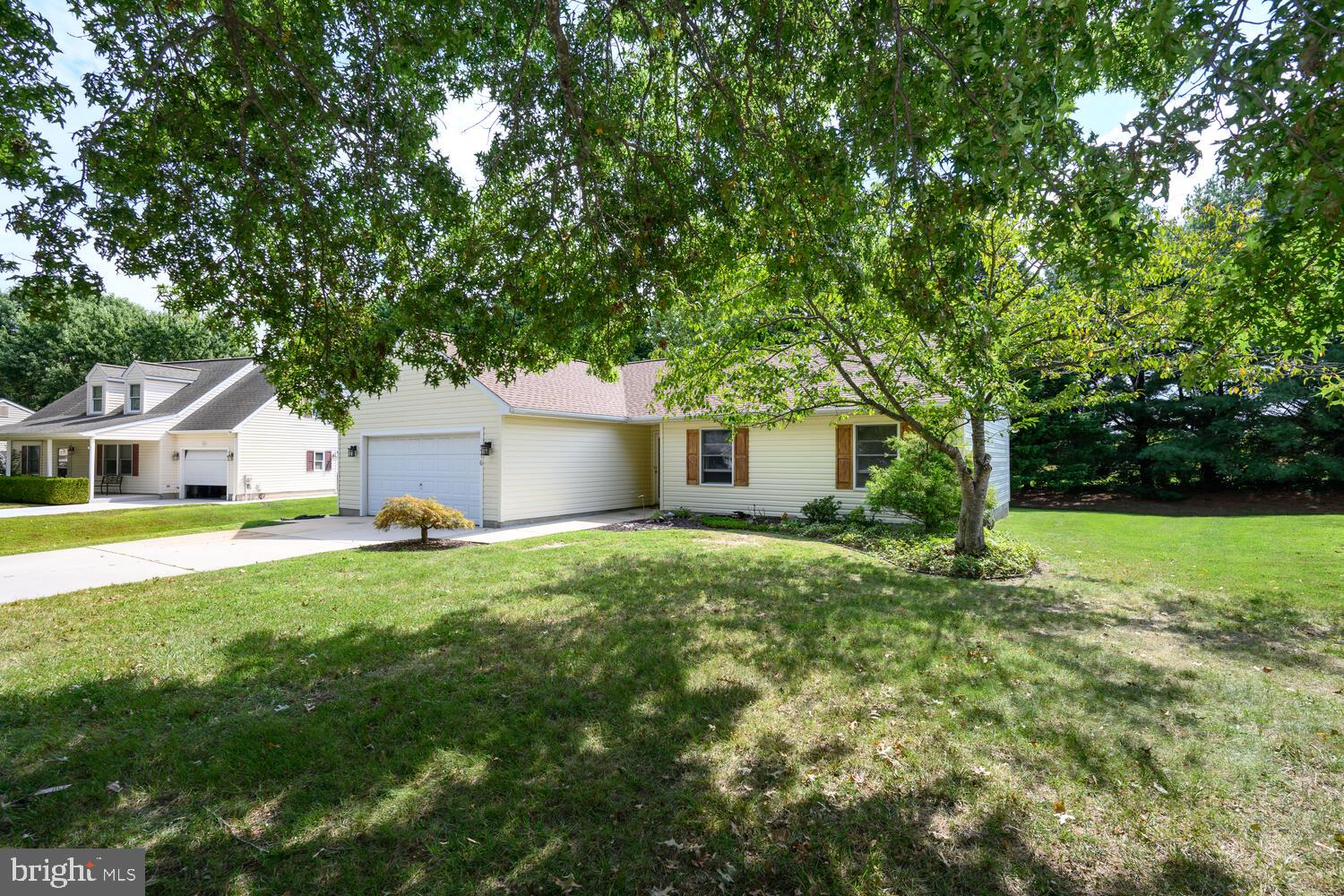 216 OLDE POINT LANE