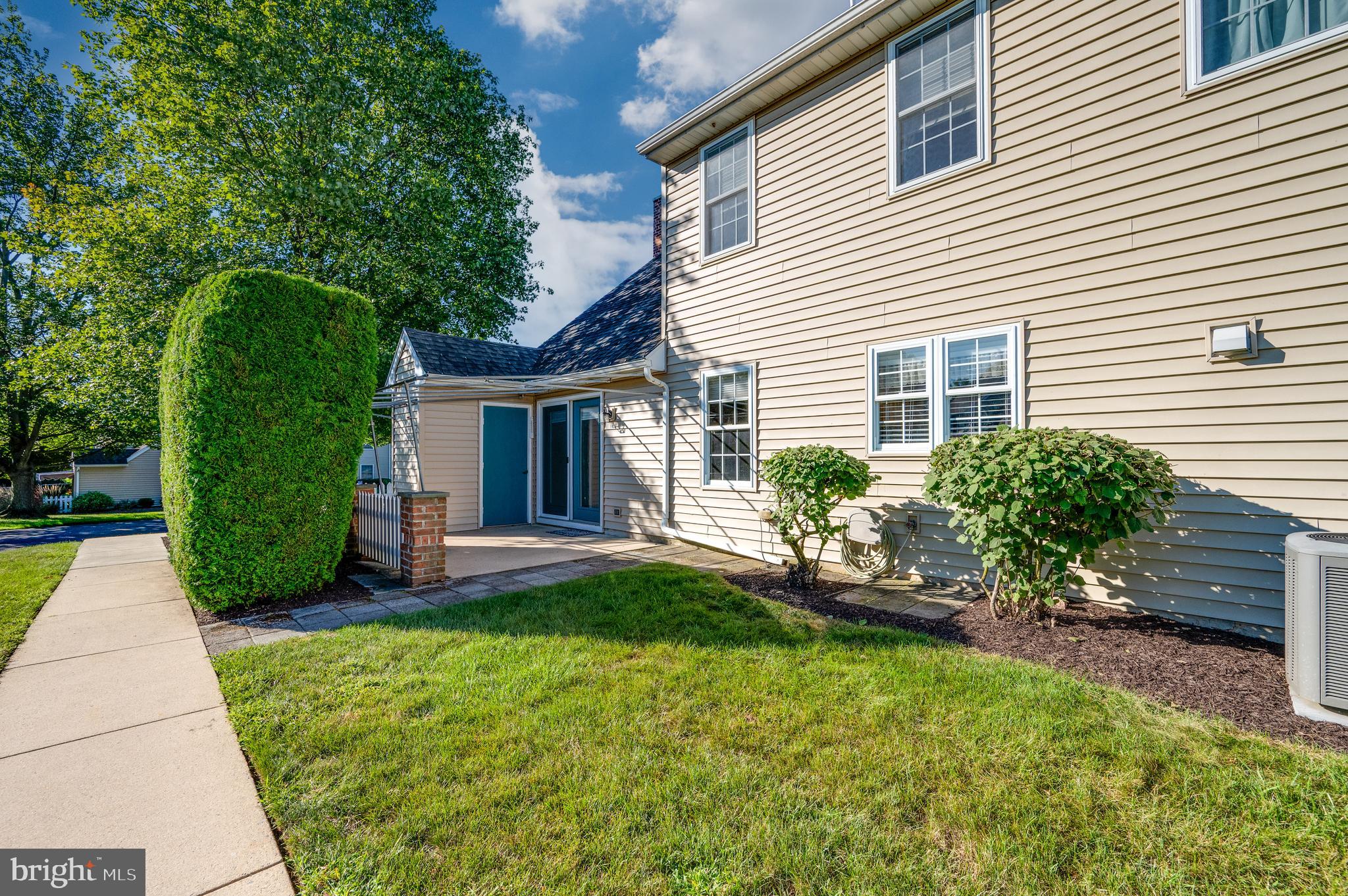 STONE HILL FARMS - Residential