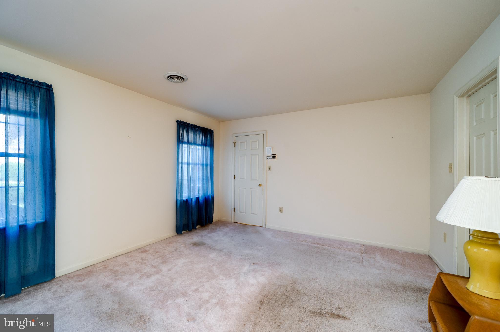 STONE HILL FARMS - Residential