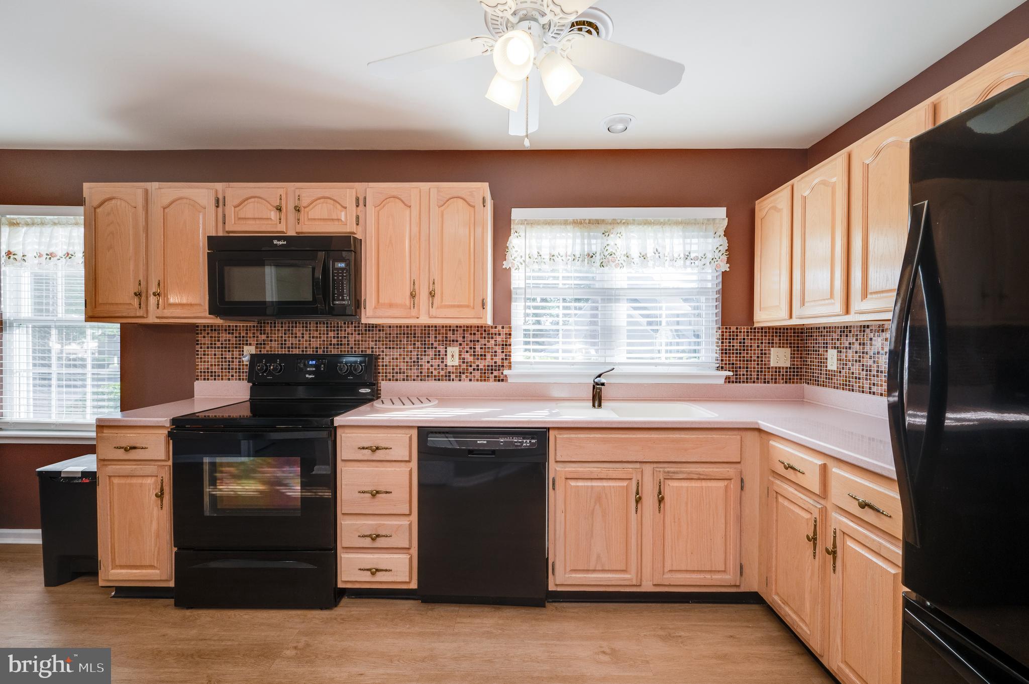 STONE HILL FARMS - Residential