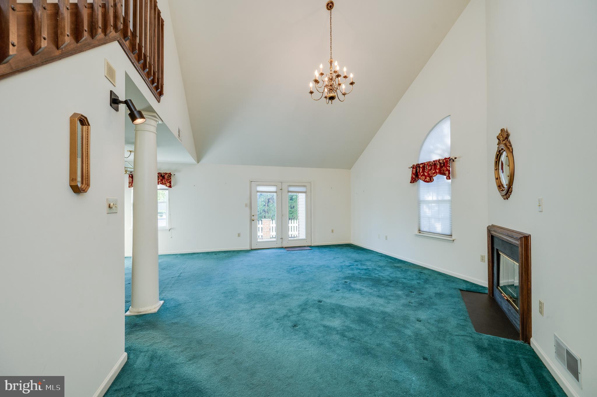 STONE HILL FARMS - Residential