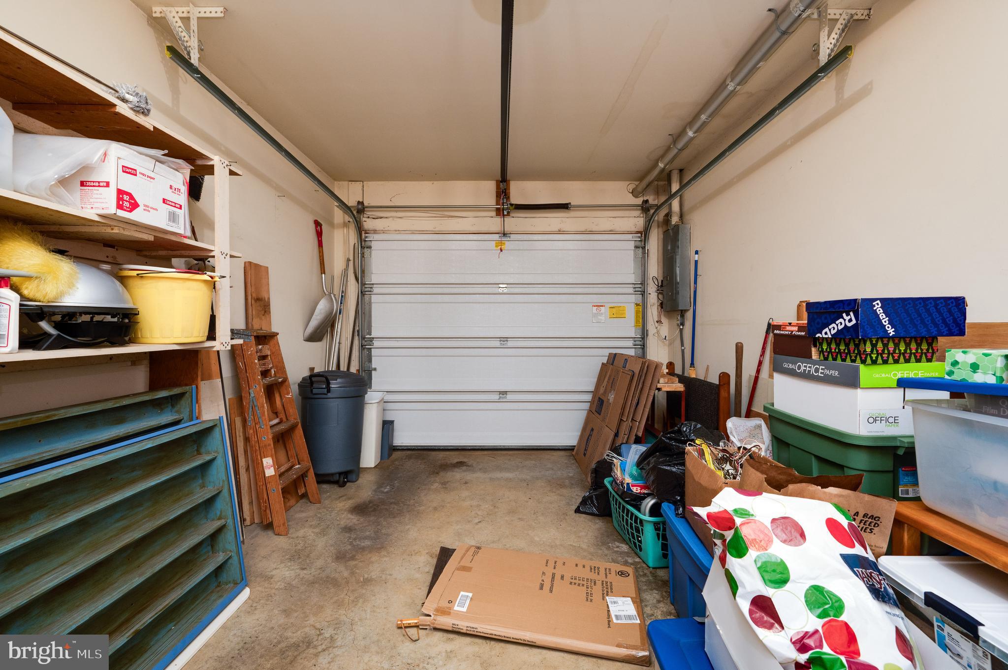 STONE HILL FARMS - Residential