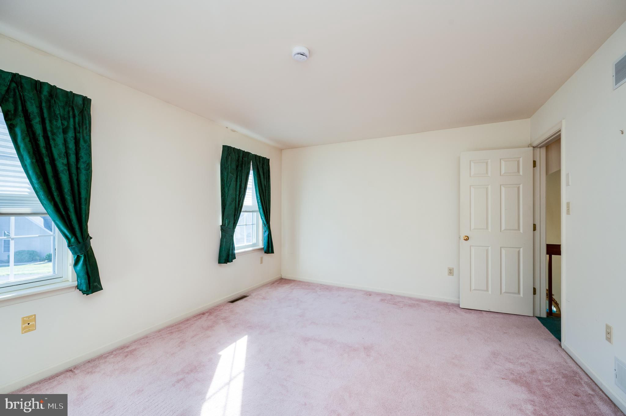 STONE HILL FARMS - Residential