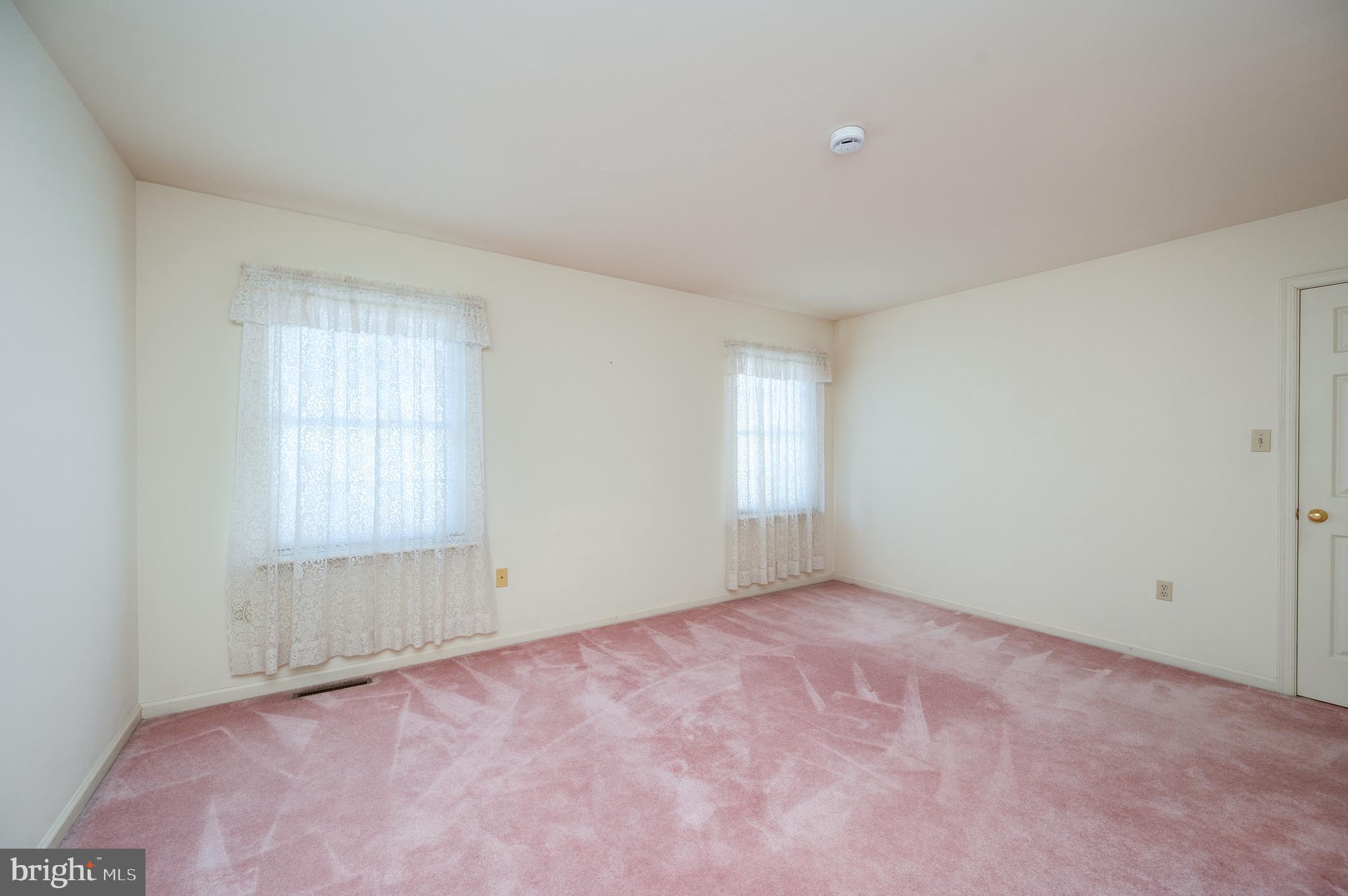 STONE HILL FARMS - Residential