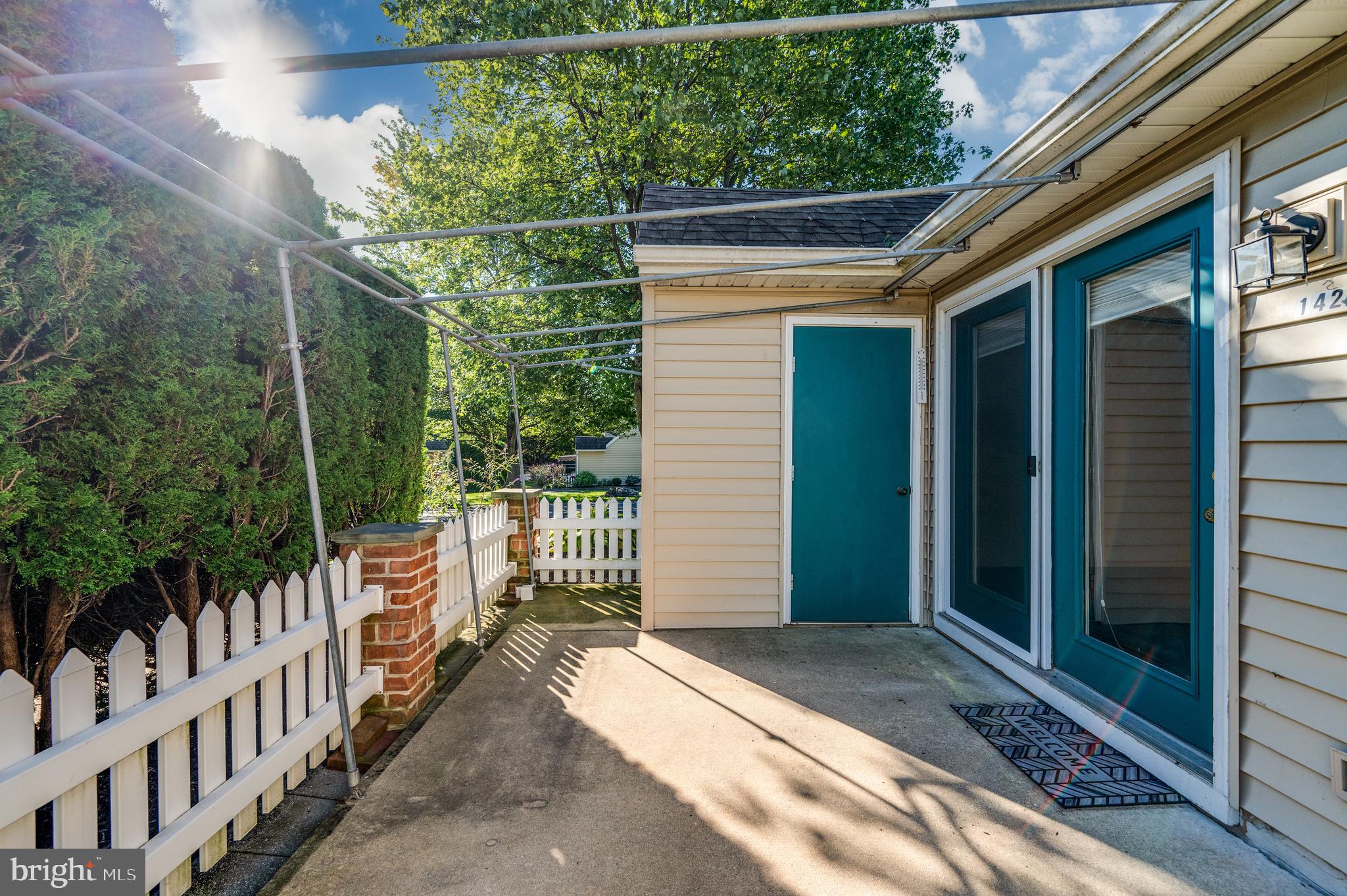 STONE HILL FARMS - Residential