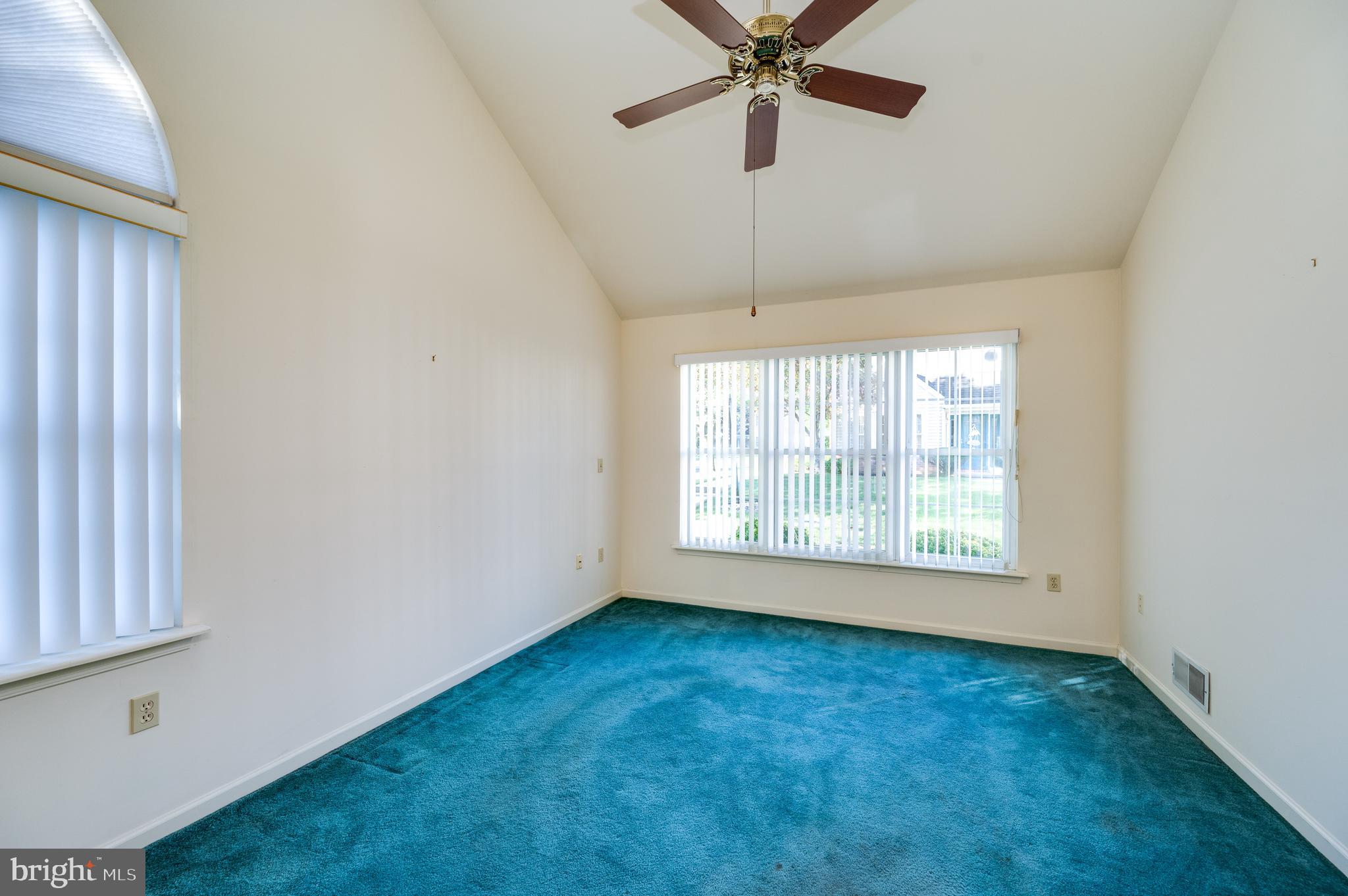 STONE HILL FARMS - Residential