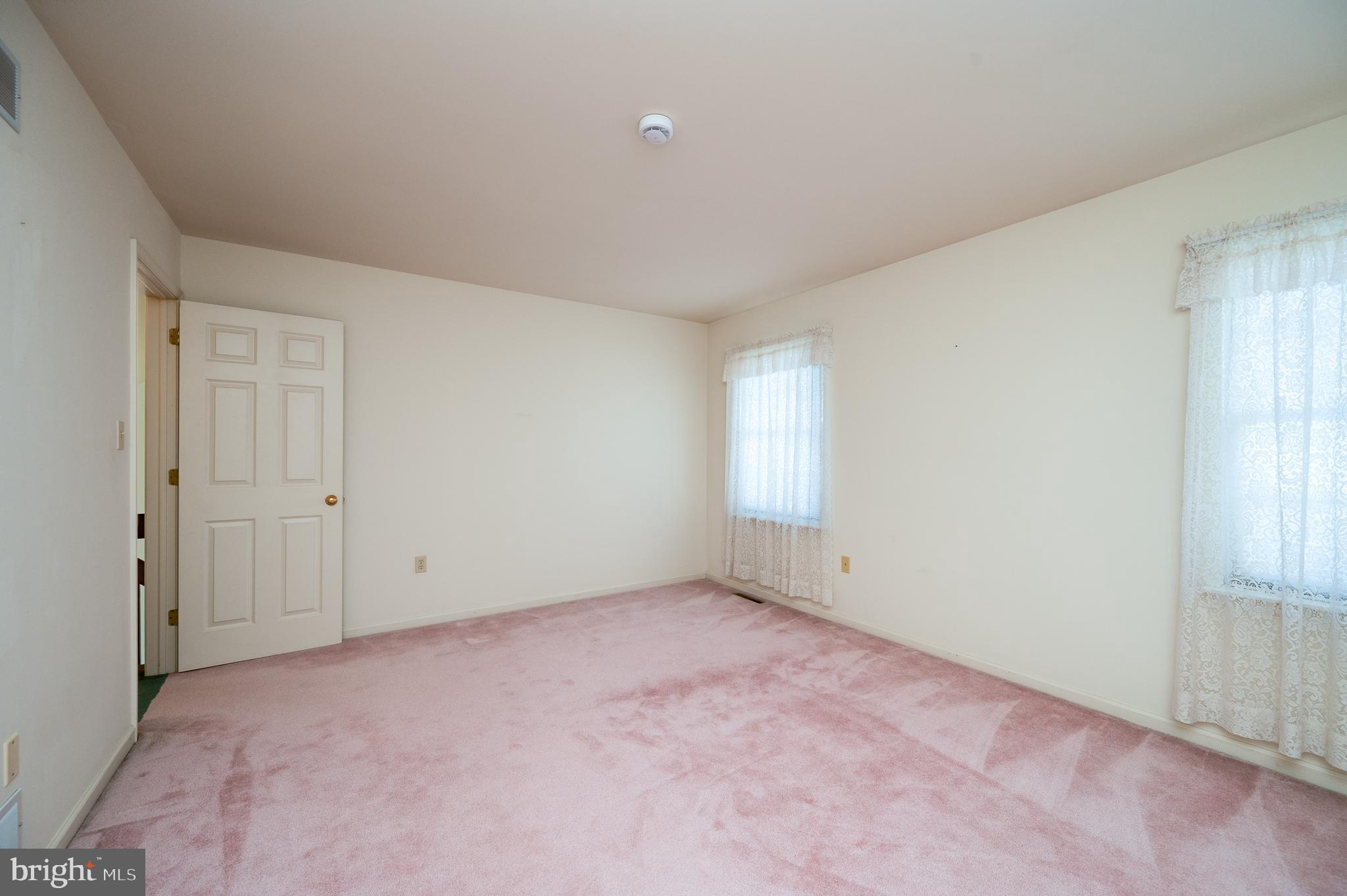 STONE HILL FARMS - Residential