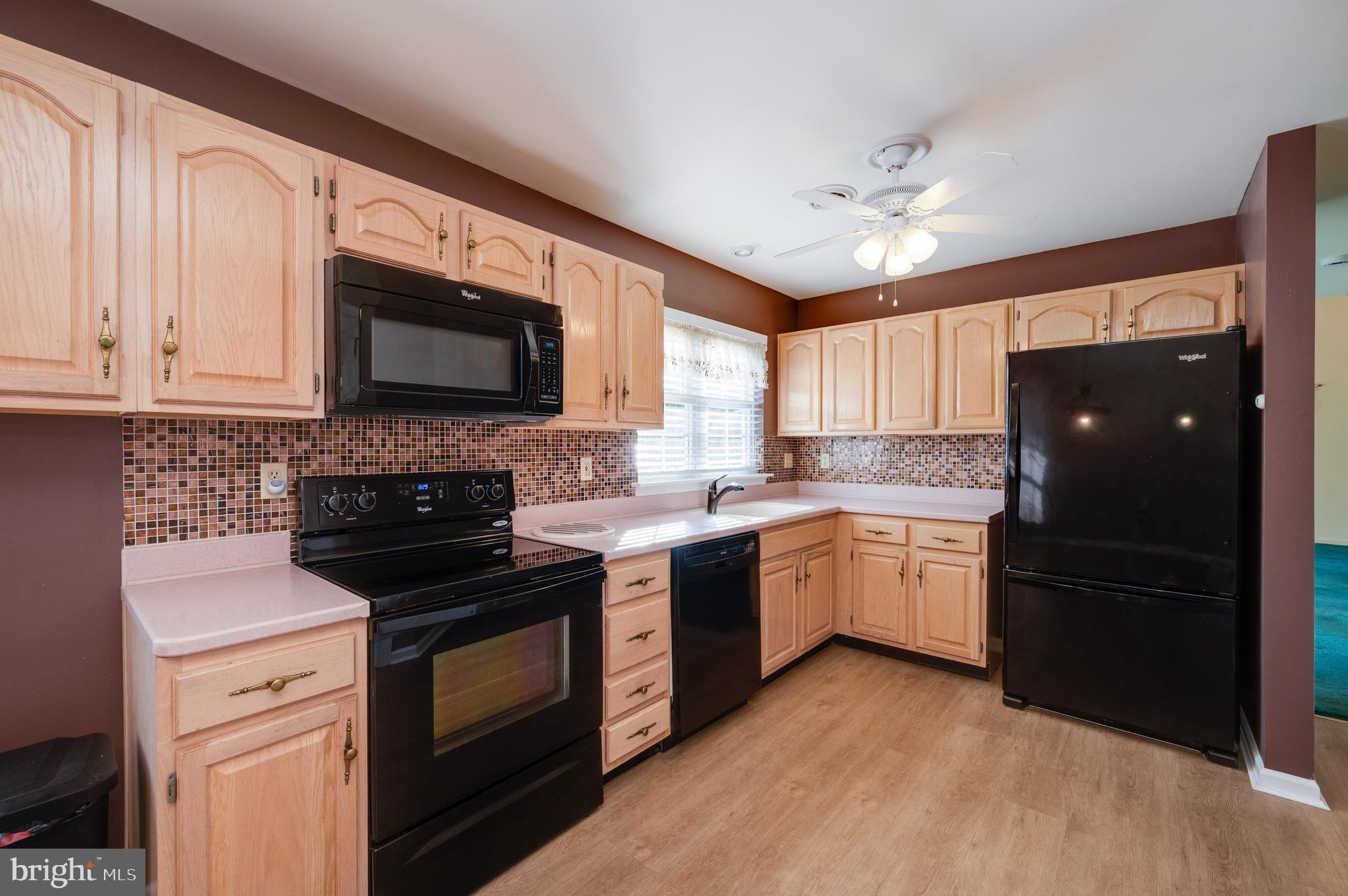 STONE HILL FARMS - Residential