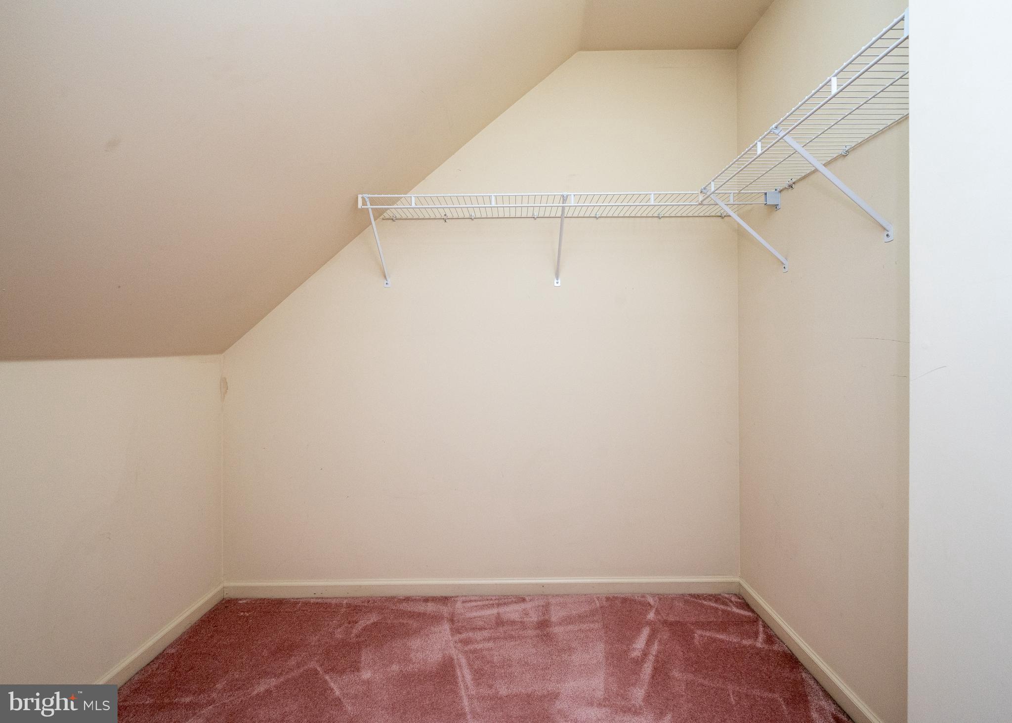 STONE HILL FARMS - Residential