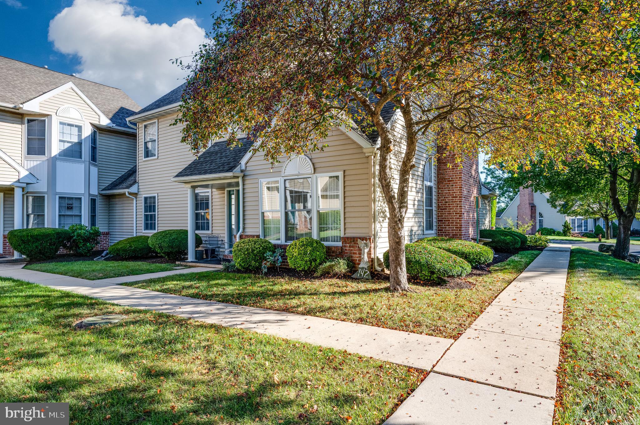 STONE HILL FARMS - Residential