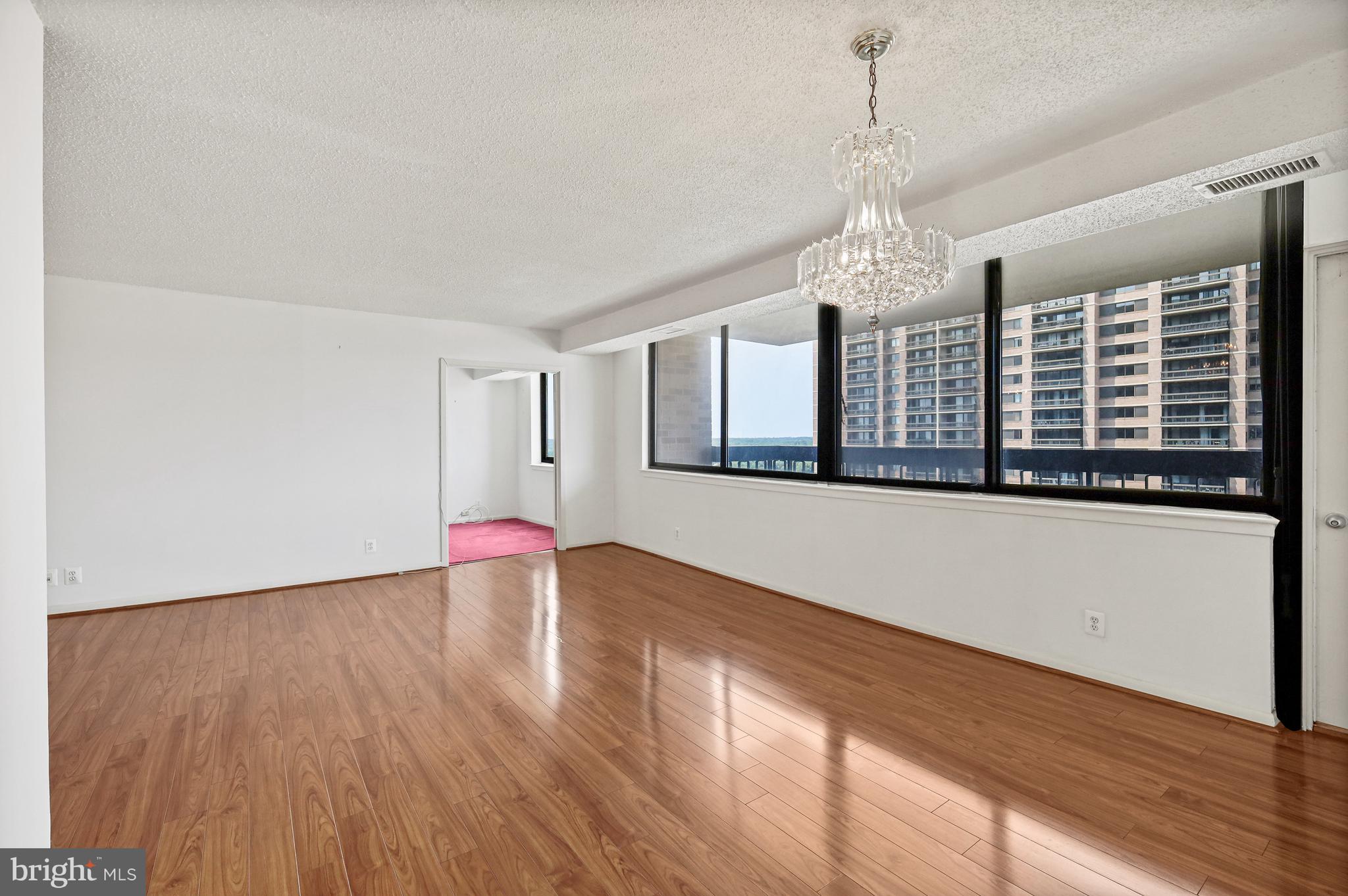 SKYLINE SQUARE CONDO - Residential