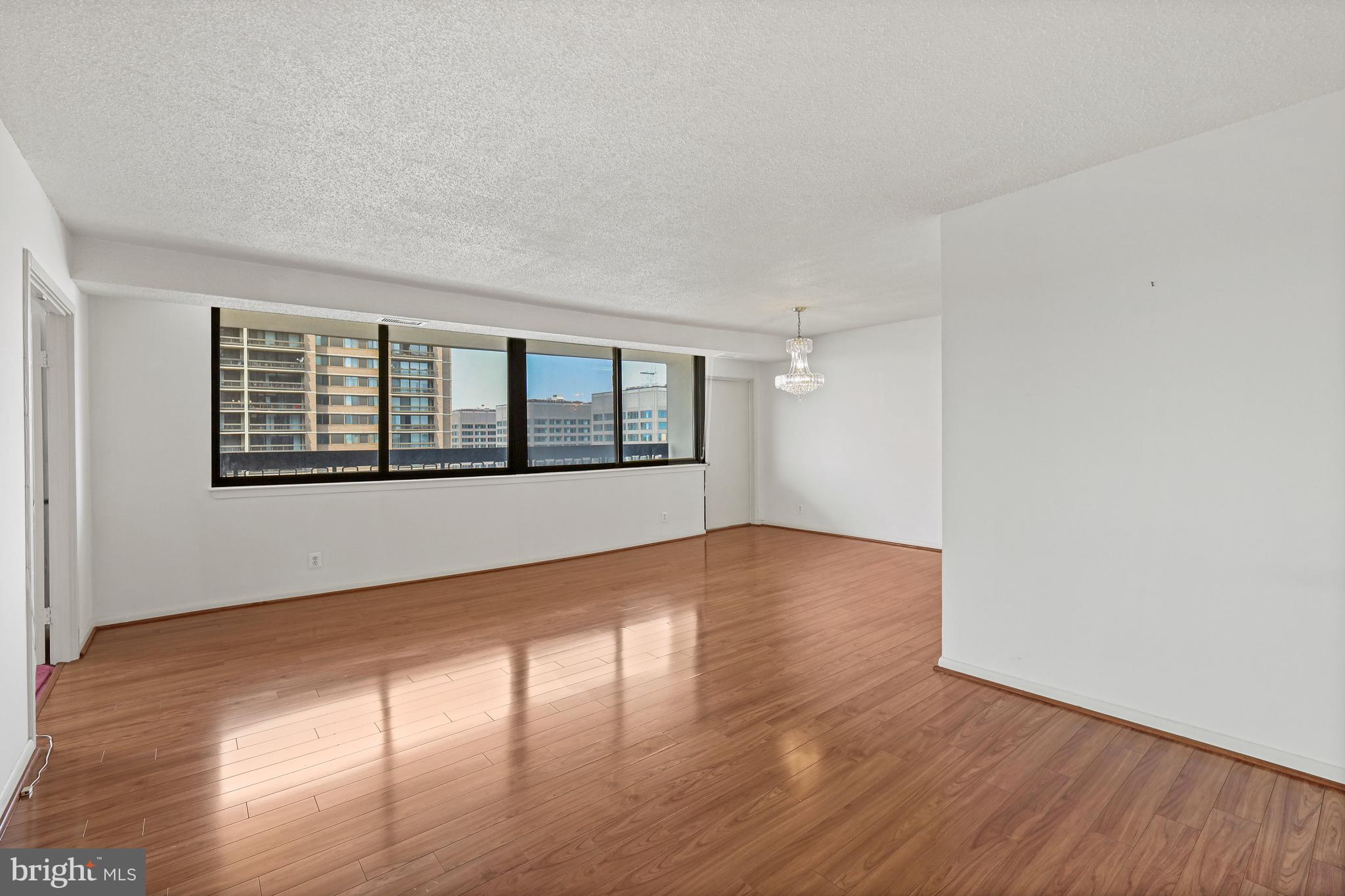 SKYLINE SQUARE CONDO - Residential