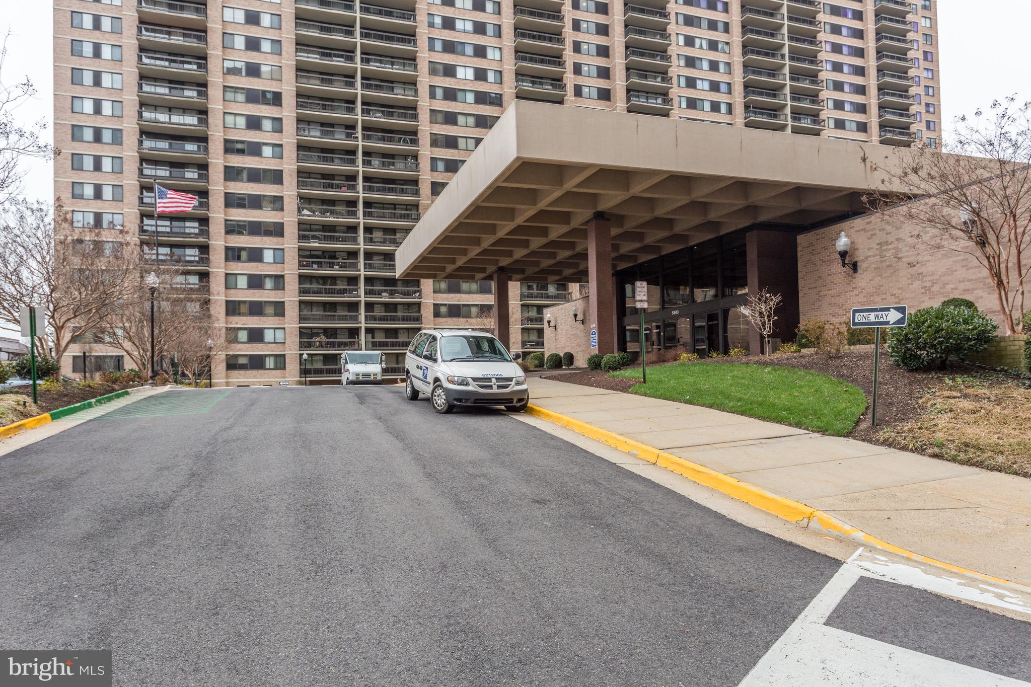 SKYLINE SQUARE CONDO - Residential