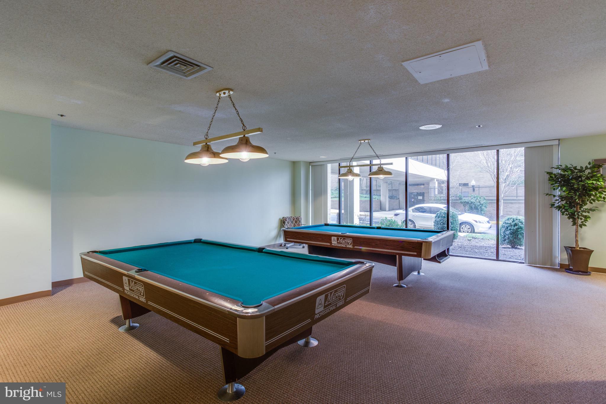 SKYLINE SQUARE CONDO - Residential