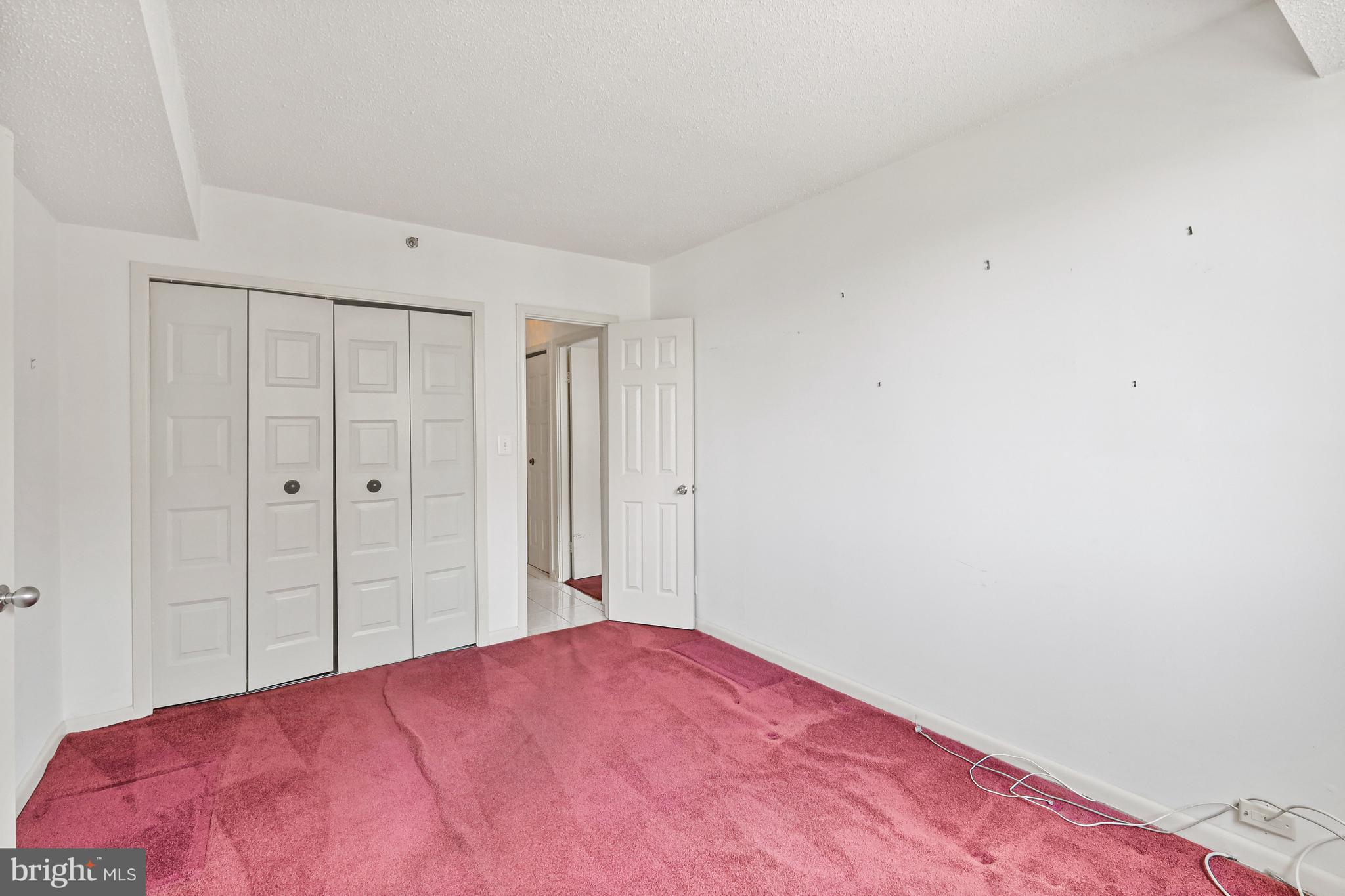 SKYLINE SQUARE CONDO - Residential