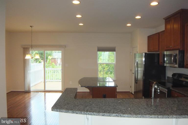 FEATHERSTONE SQUARE - Residential Lease