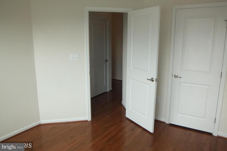 FEATHERSTONE SQUARE - Residential Lease