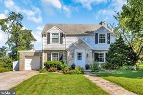 1371 CLOVER LANE YORK PA 17403