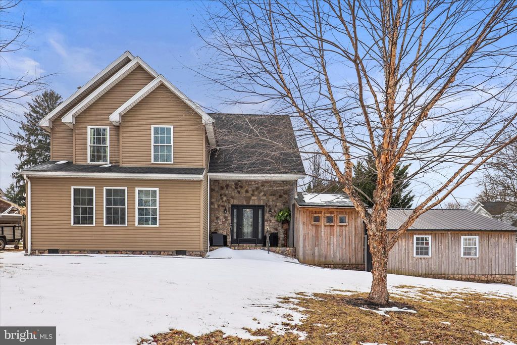 Photo of 201 E King Street, EAST BERLIN, PA 17316 (MLS # PAAD2021604)