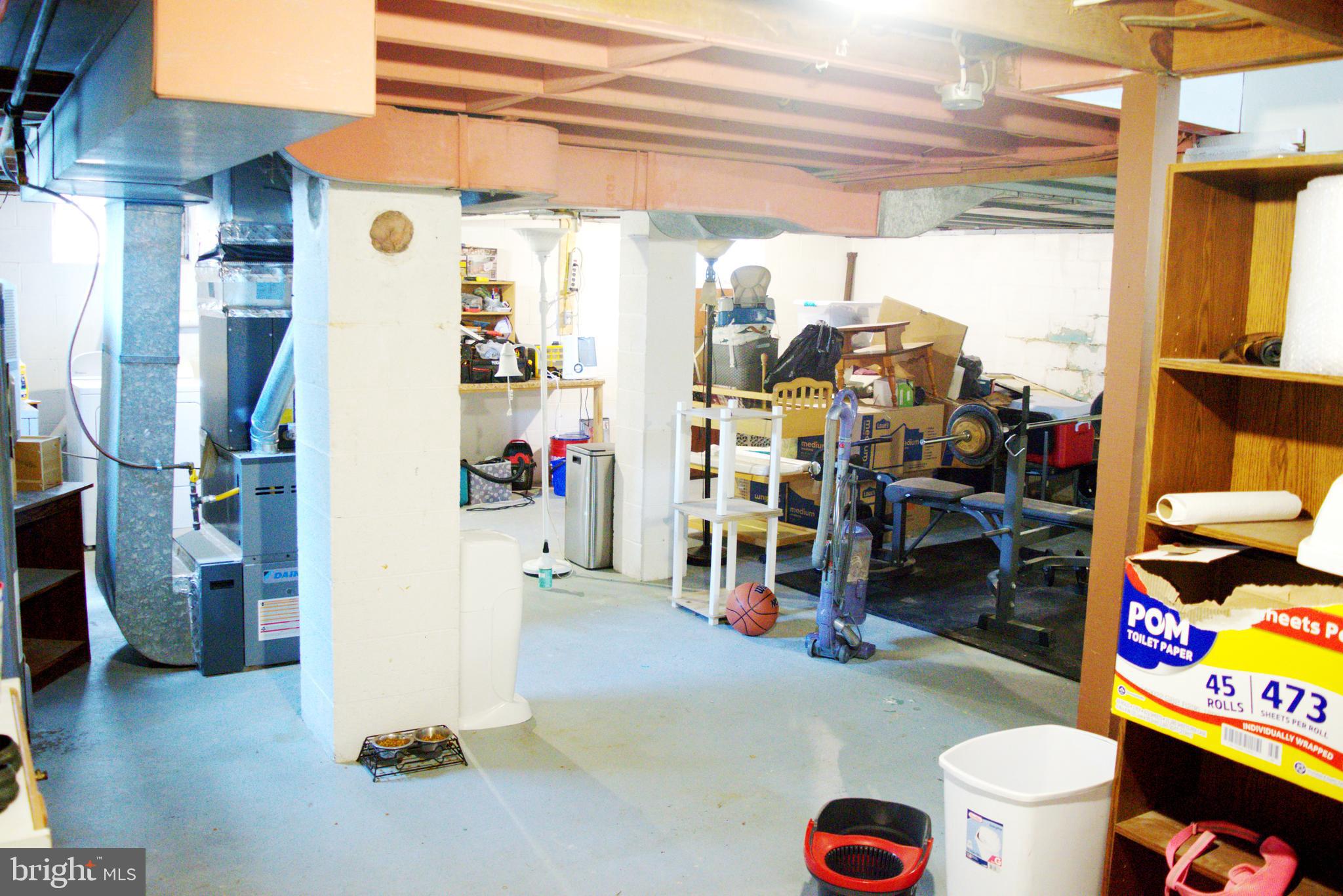 HAGERSTOWN - Residential