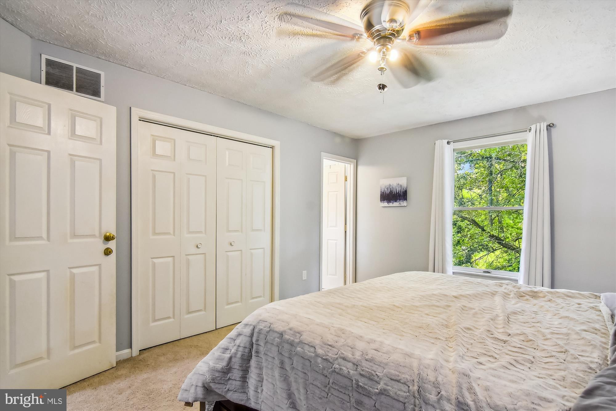 HASTINGS HUNT - Residential