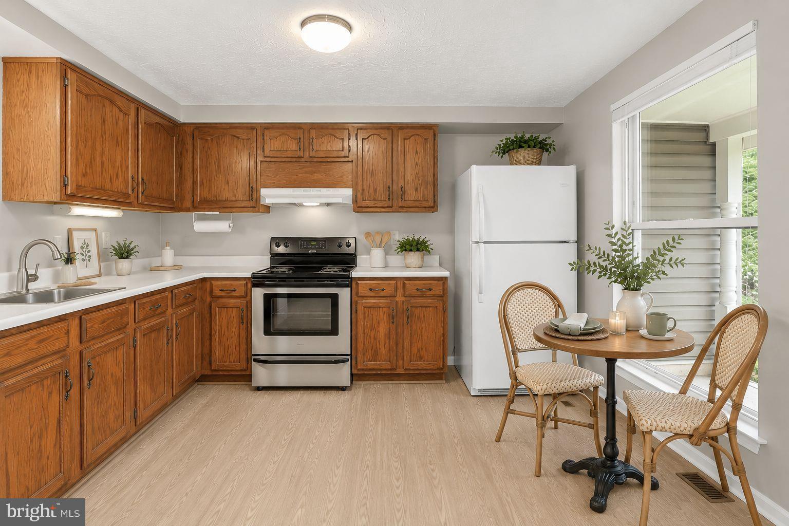 8035 WATERMILL COURT