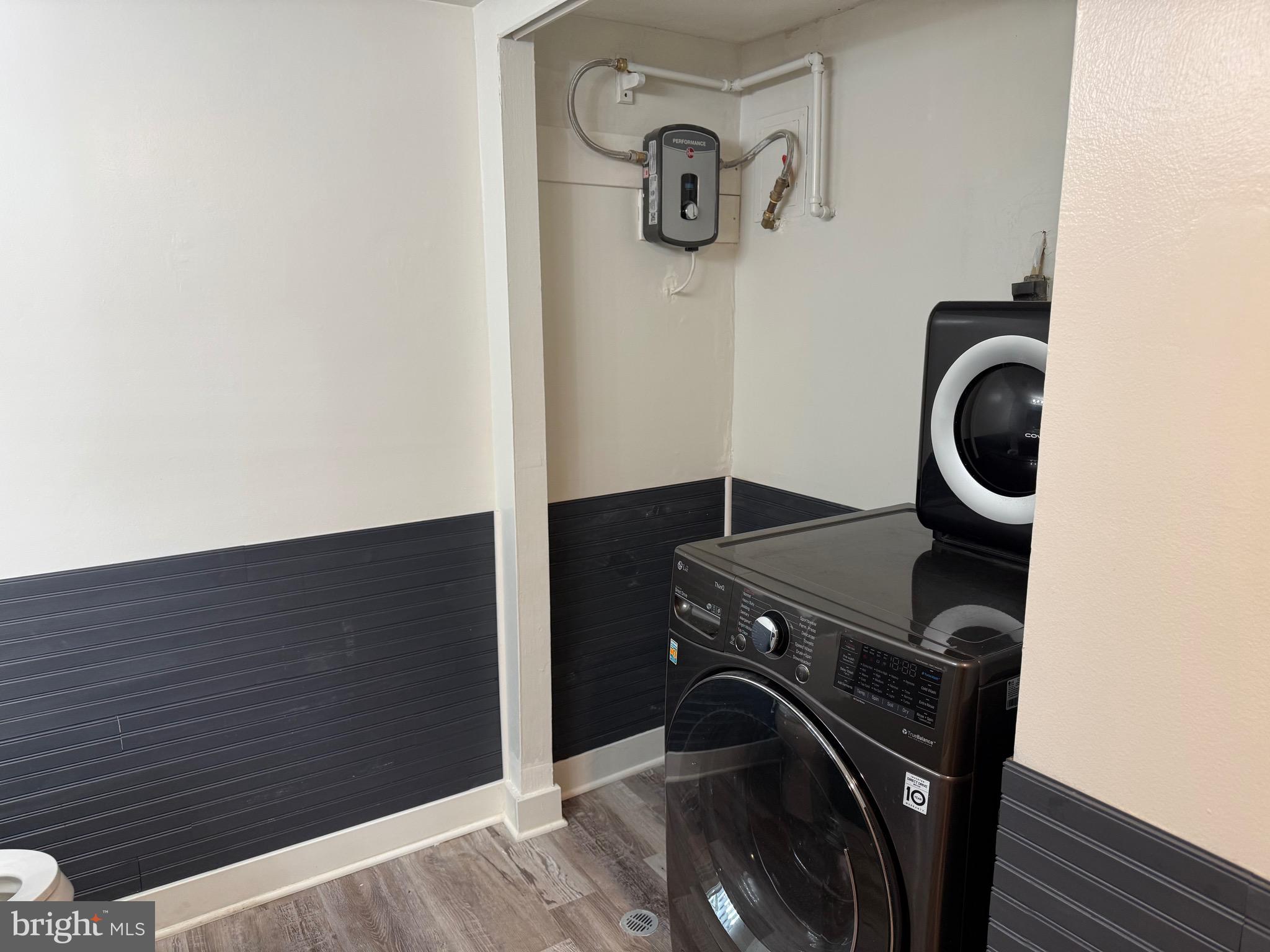 JEFFERSON MEWS - Residential