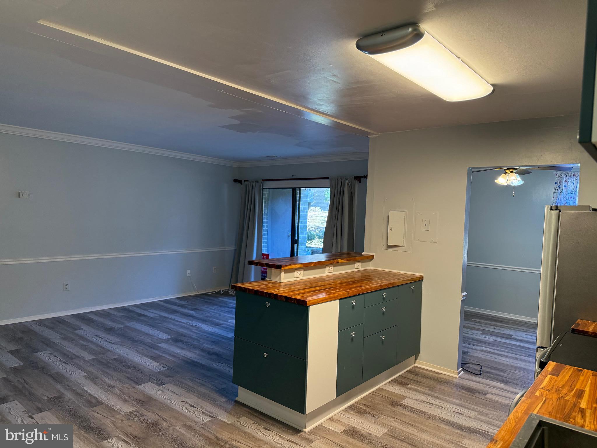 JEFFERSON MEWS - Residential