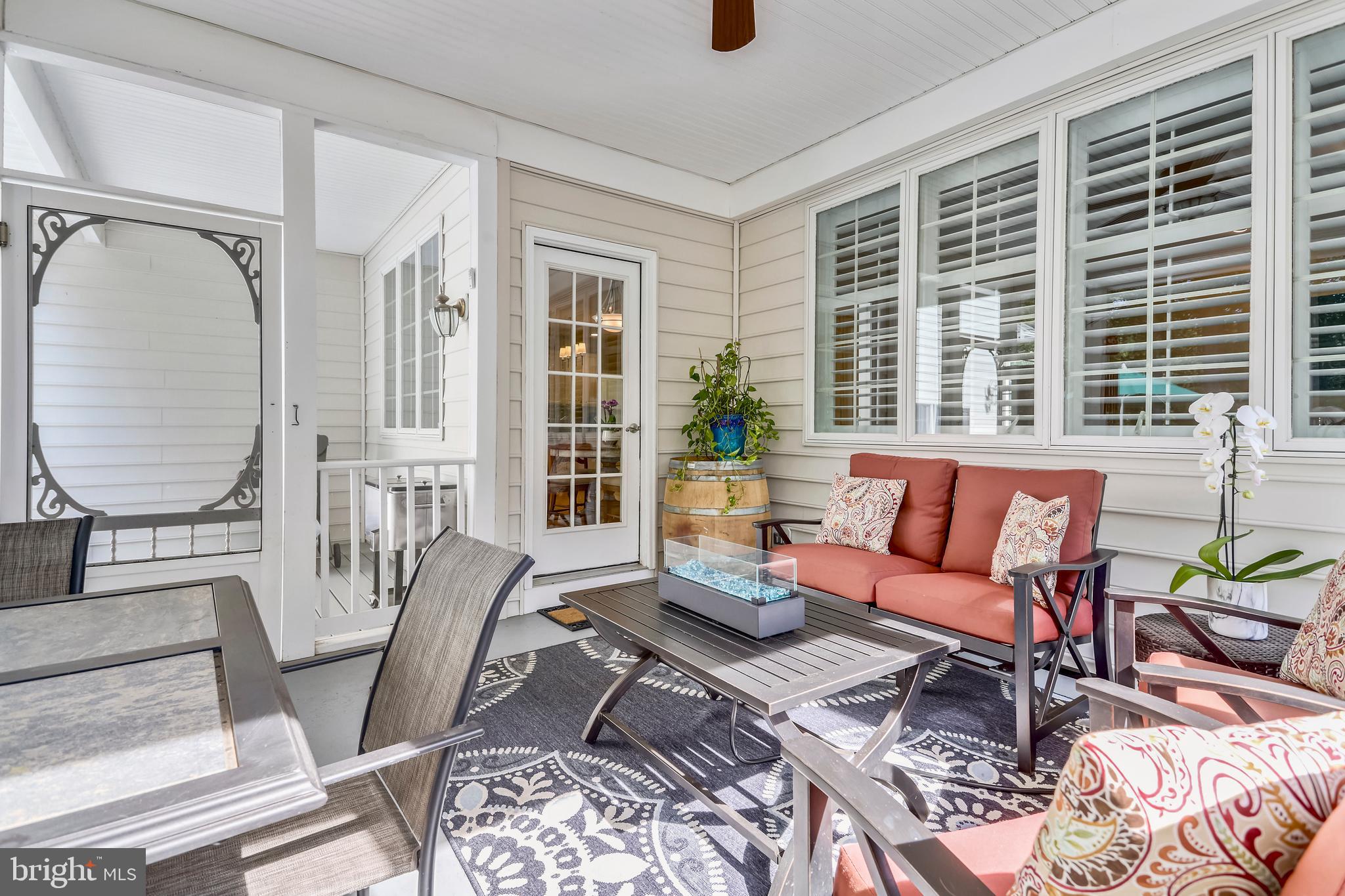 OLD SOUTH COUNTRY CLUB - Residential