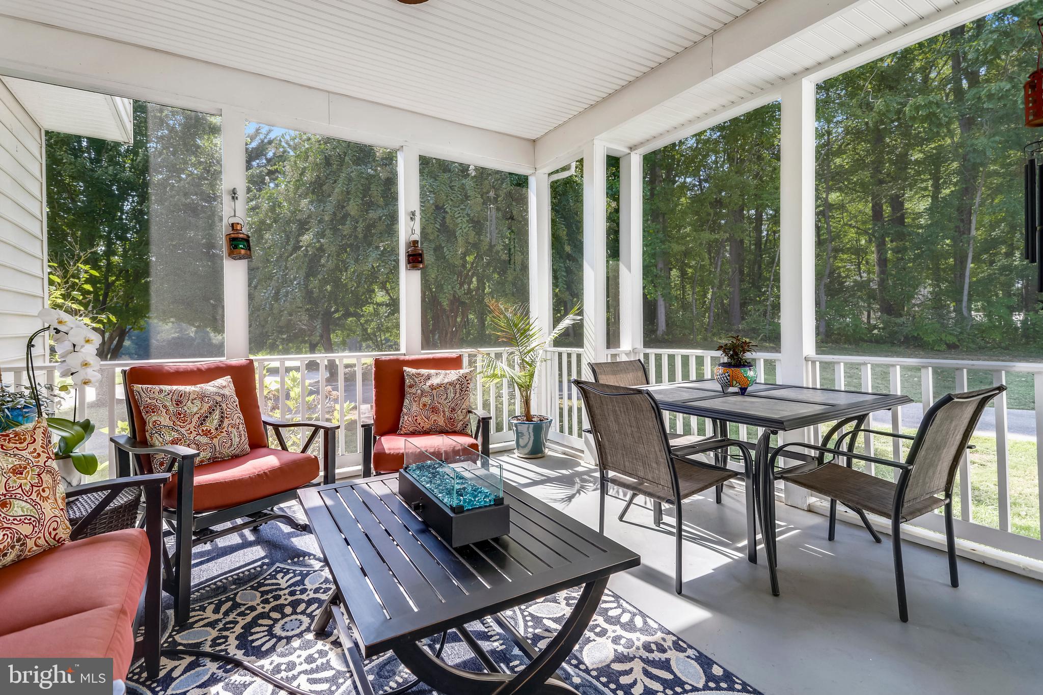 OLD SOUTH COUNTRY CLUB - Residential