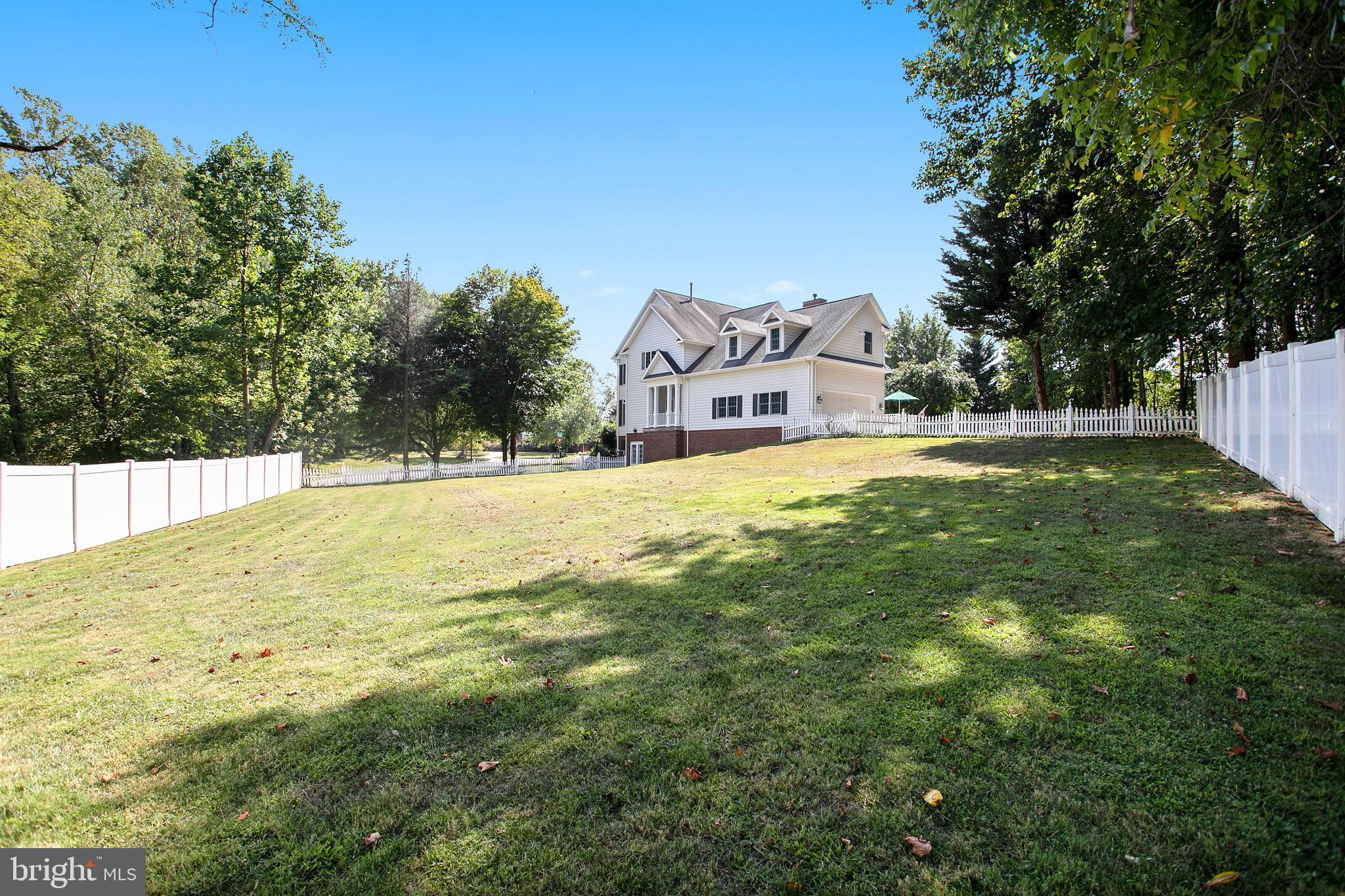 OLD SOUTH COUNTRY CLUB - Residential