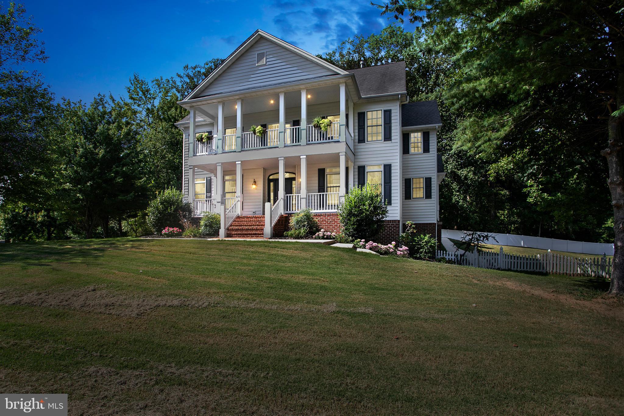 OLD SOUTH COUNTRY CLUB - Residential