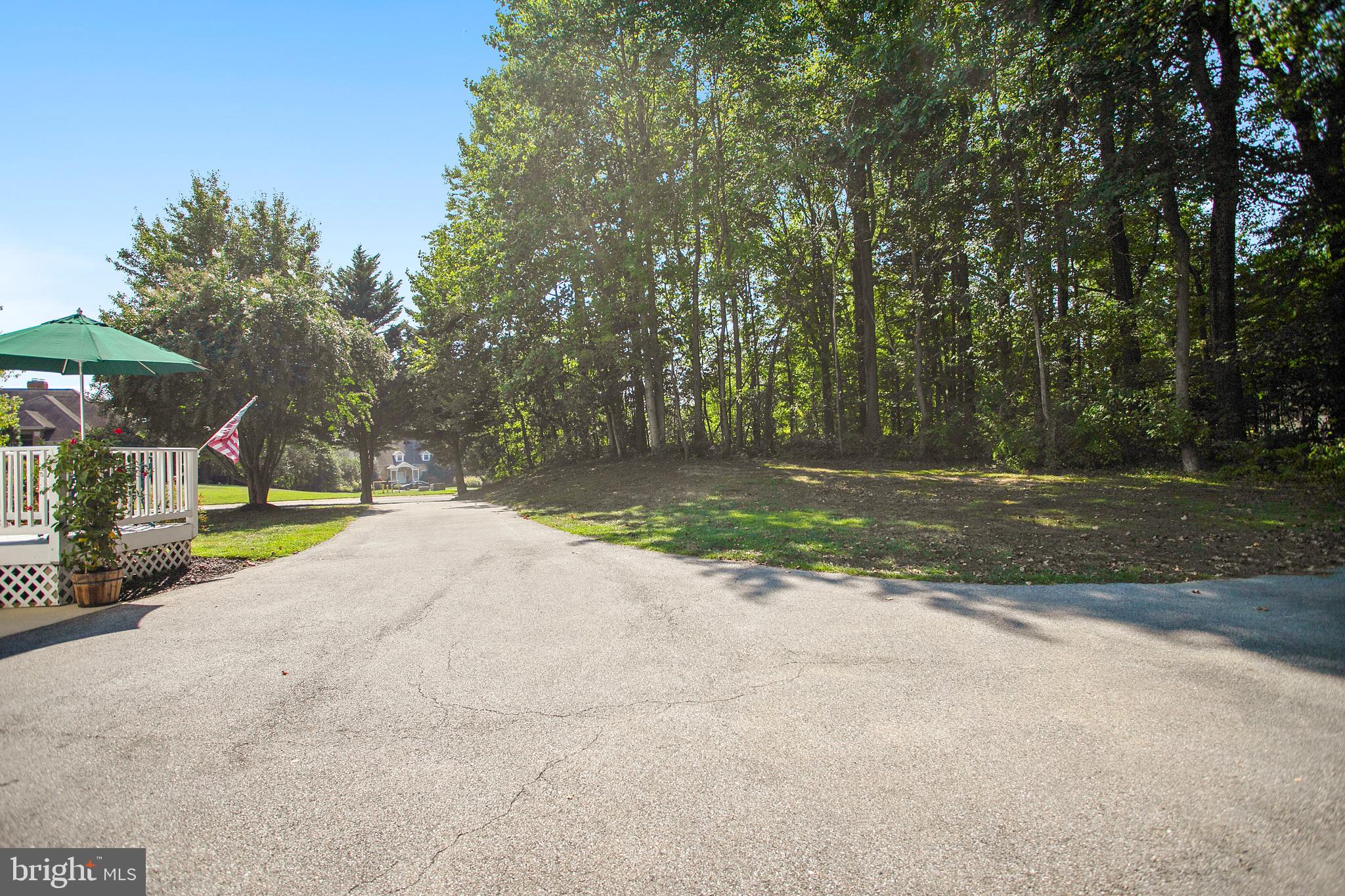 OLD SOUTH COUNTRY CLUB - Residential