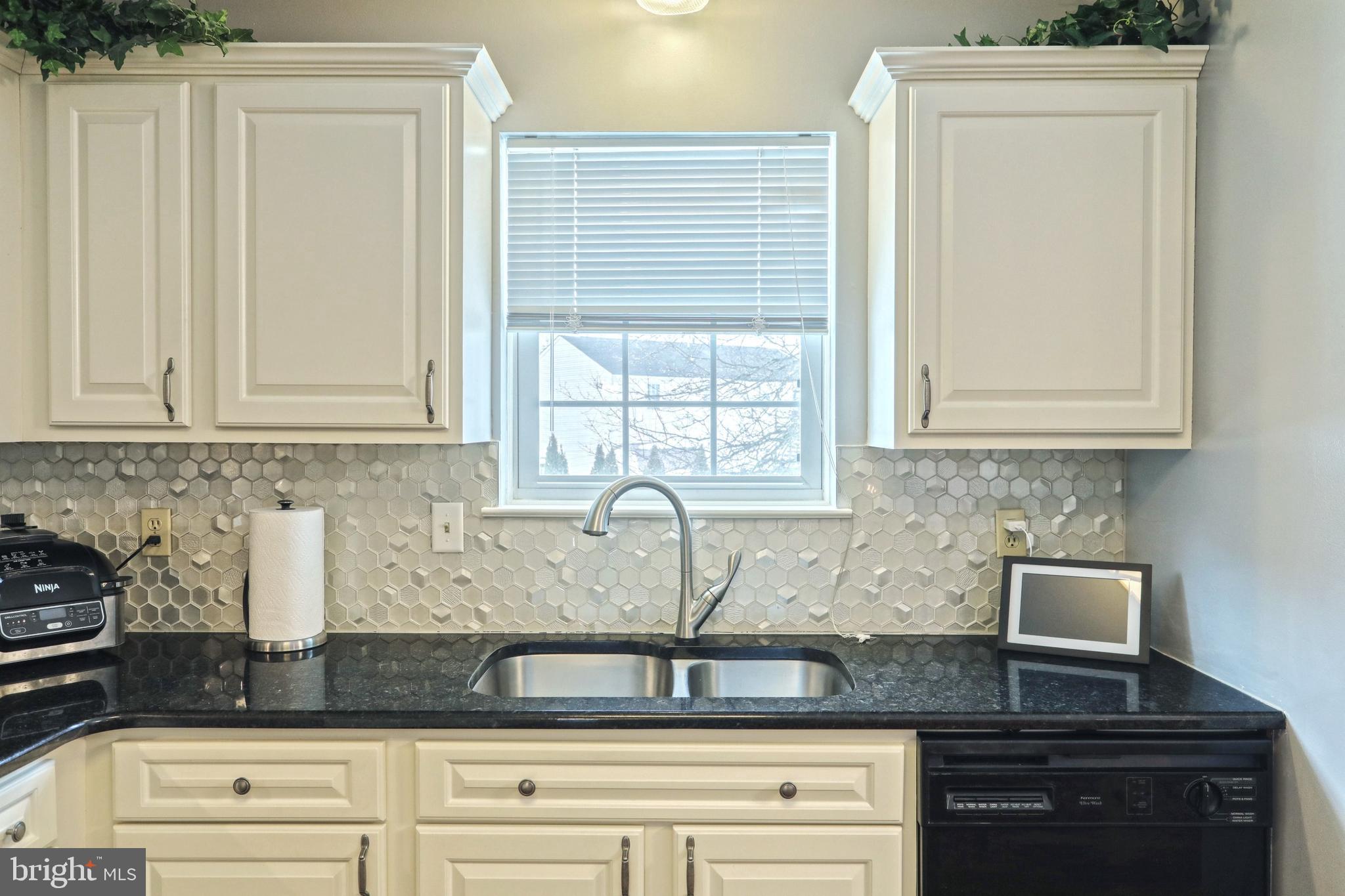 KENDALE HEIGHTS - Residential
