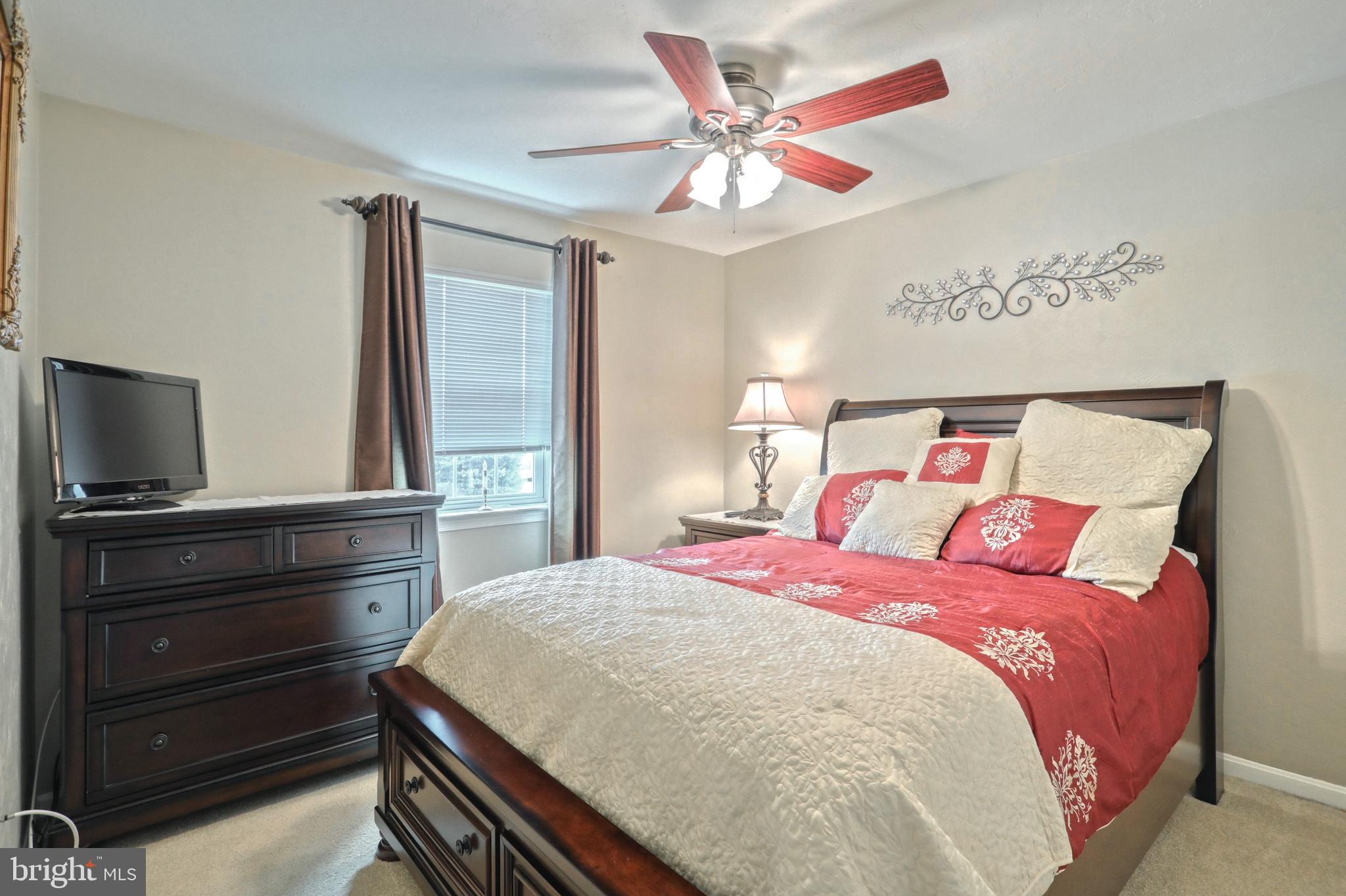KENDALE HEIGHTS - Residential