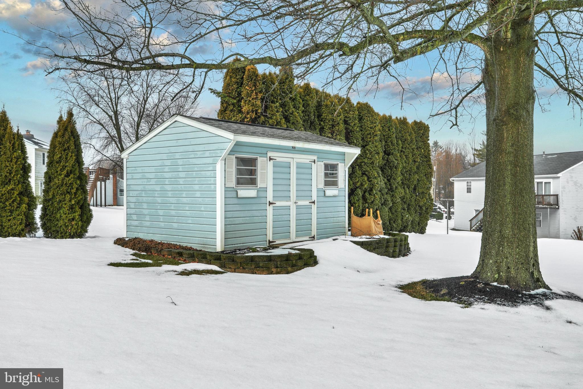 KENDALE HEIGHTS - Residential