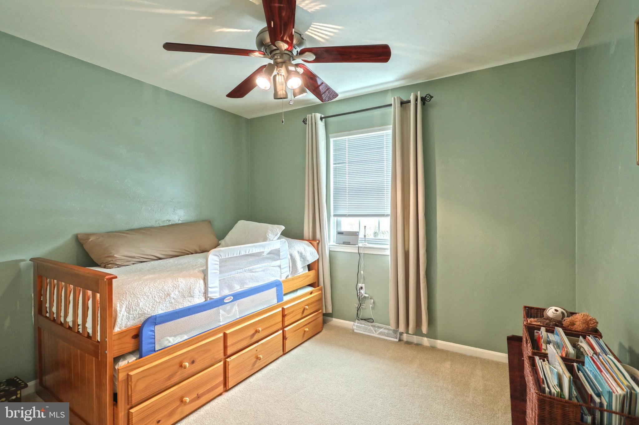KENDALE HEIGHTS - Residential