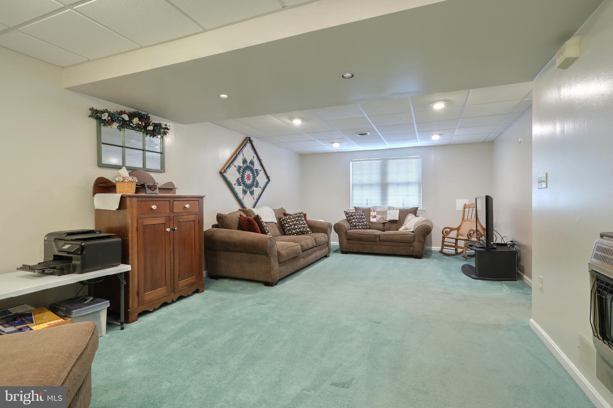 KENDALE HEIGHTS - Residential