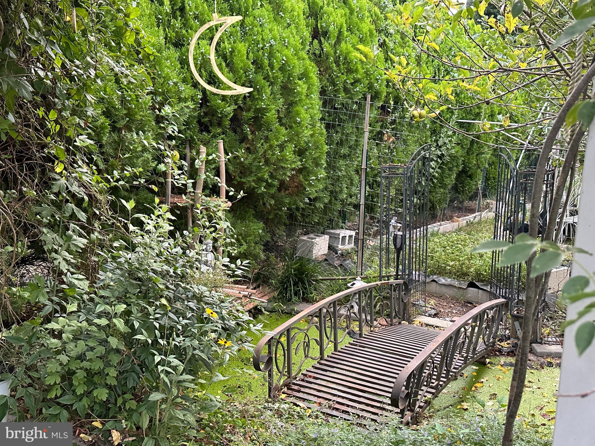 THE PADDOCKS - Residential Lease