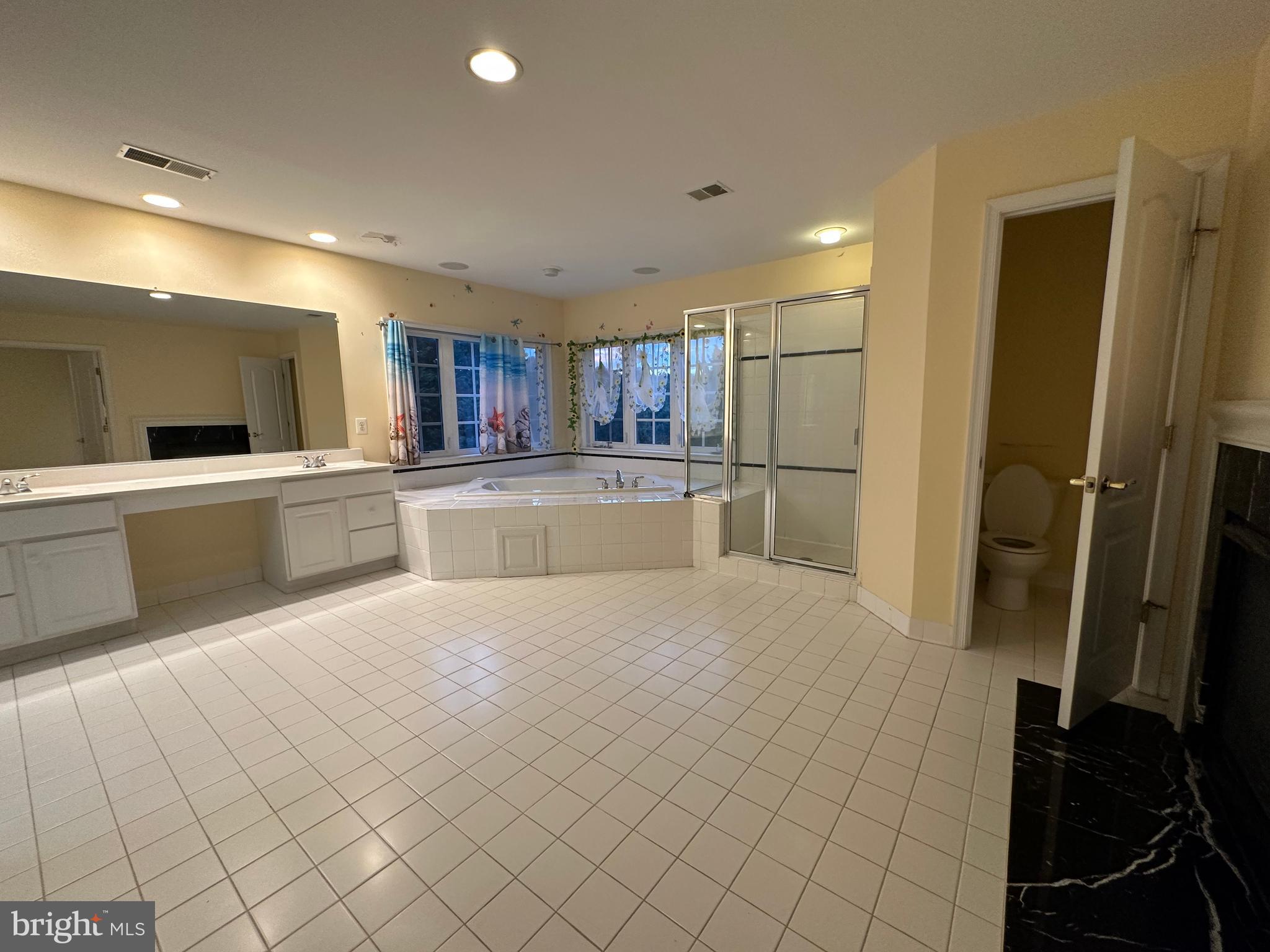 THE PADDOCKS - Residential Lease