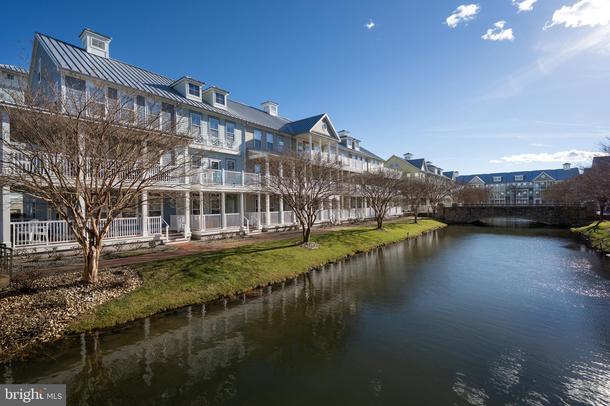 SUNSET ISLAND - Residential