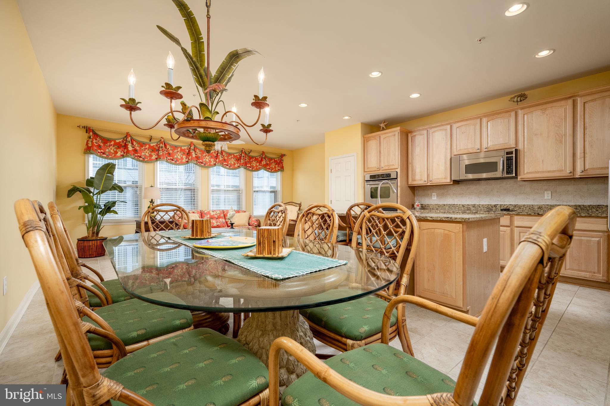 SUNSET ISLAND - Residential