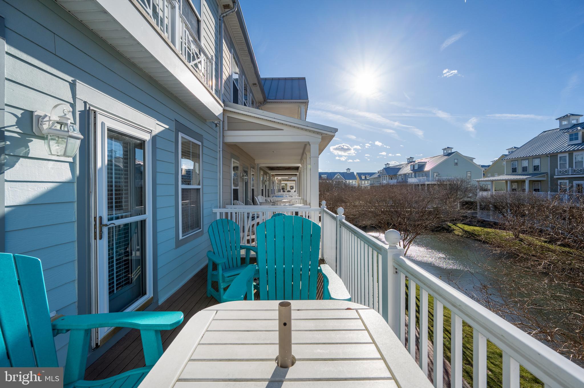 SUNSET ISLAND - Residential