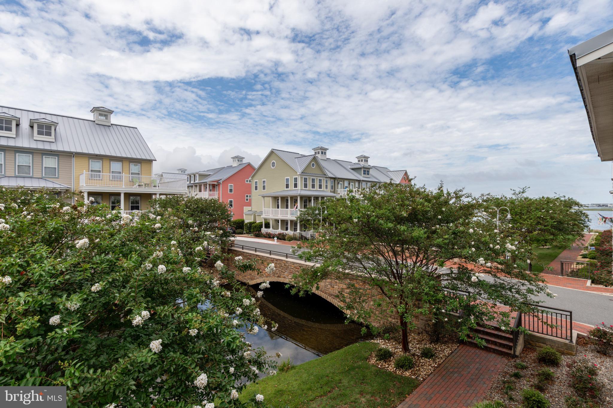SUNSET ISLAND - Residential