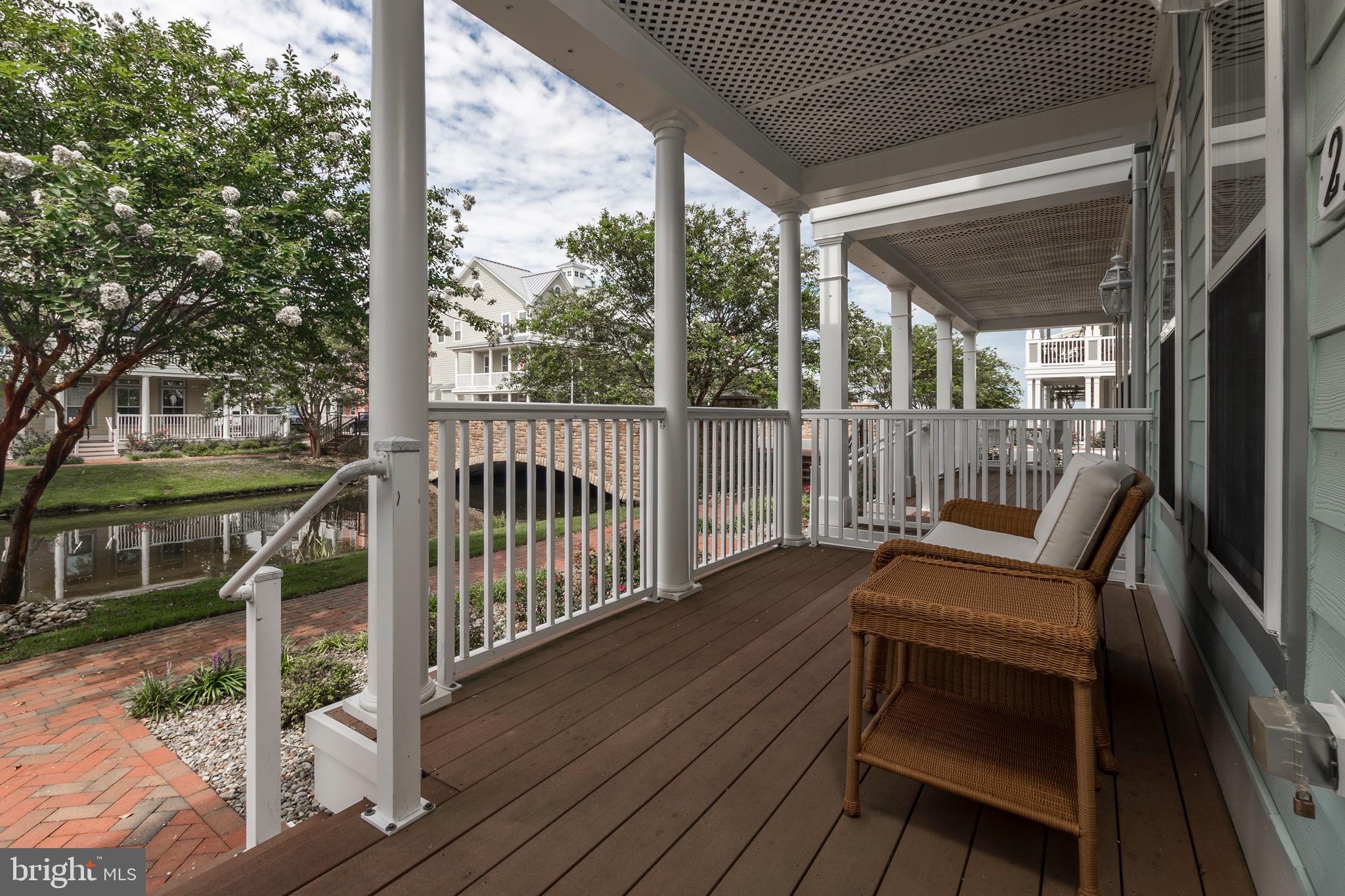 SUNSET ISLAND - Residential